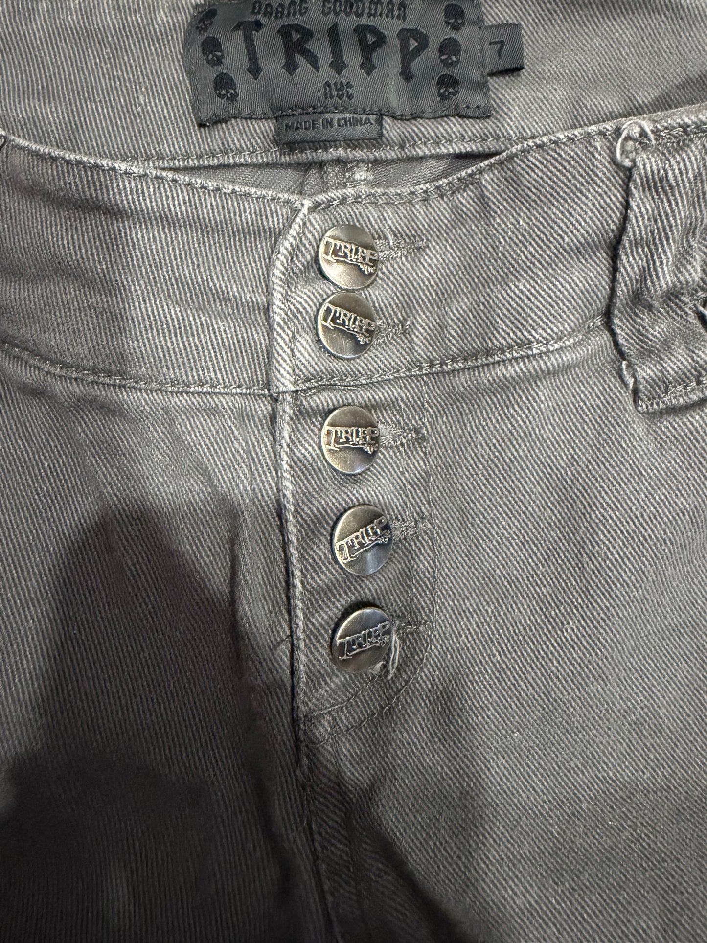 (30”) tripp grey skinny jeans