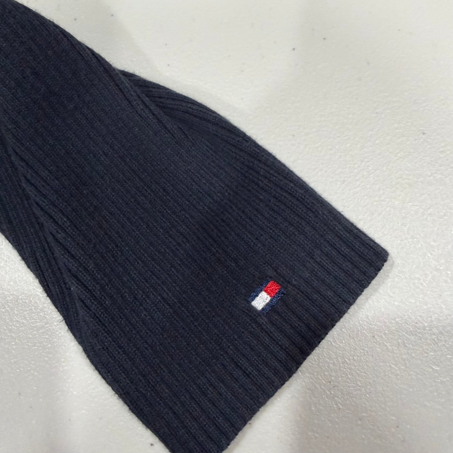 (M) vintage tommy hilfiger striped knit long sleeve