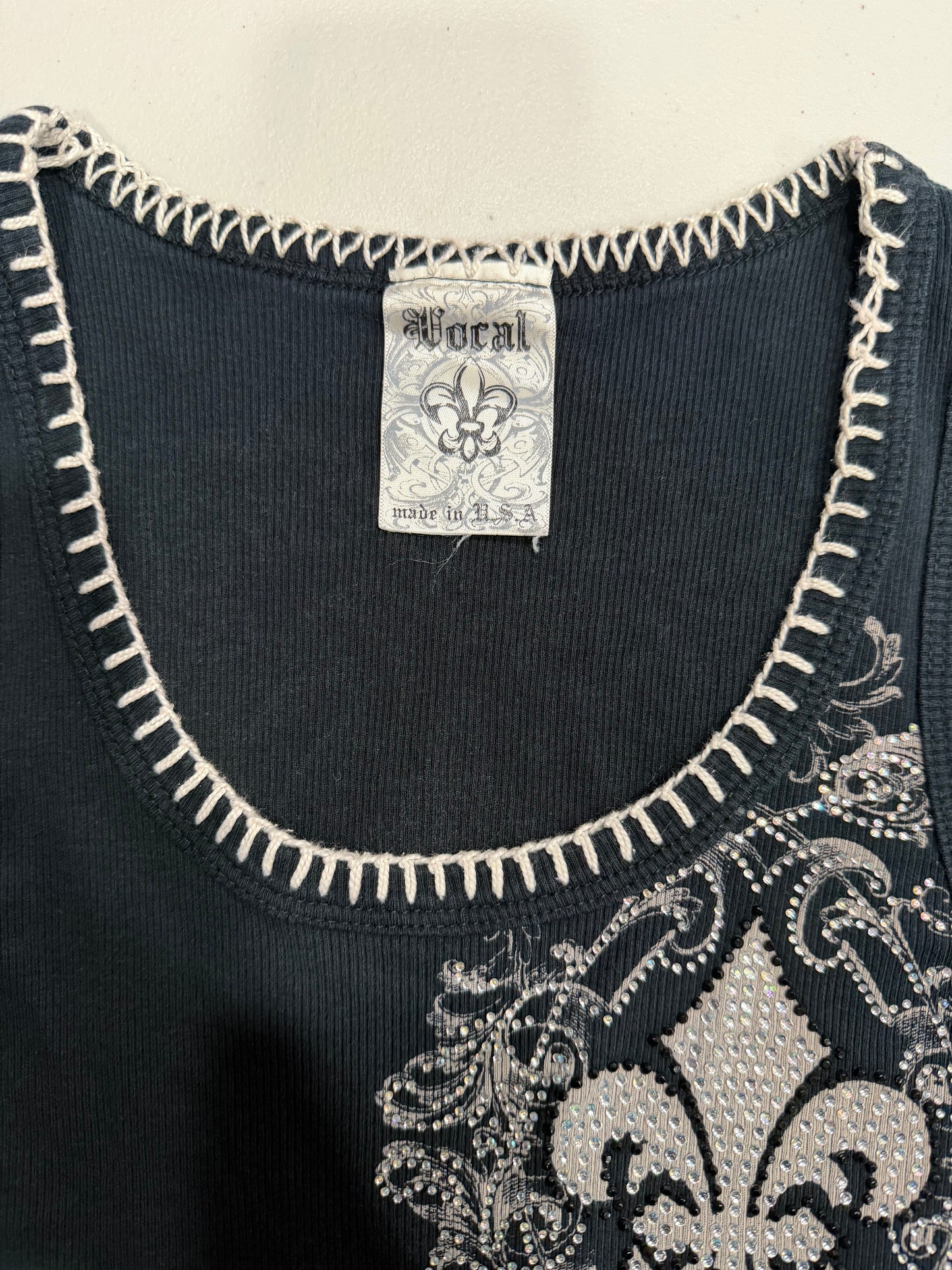 (S) 2000s vocal embellished tank