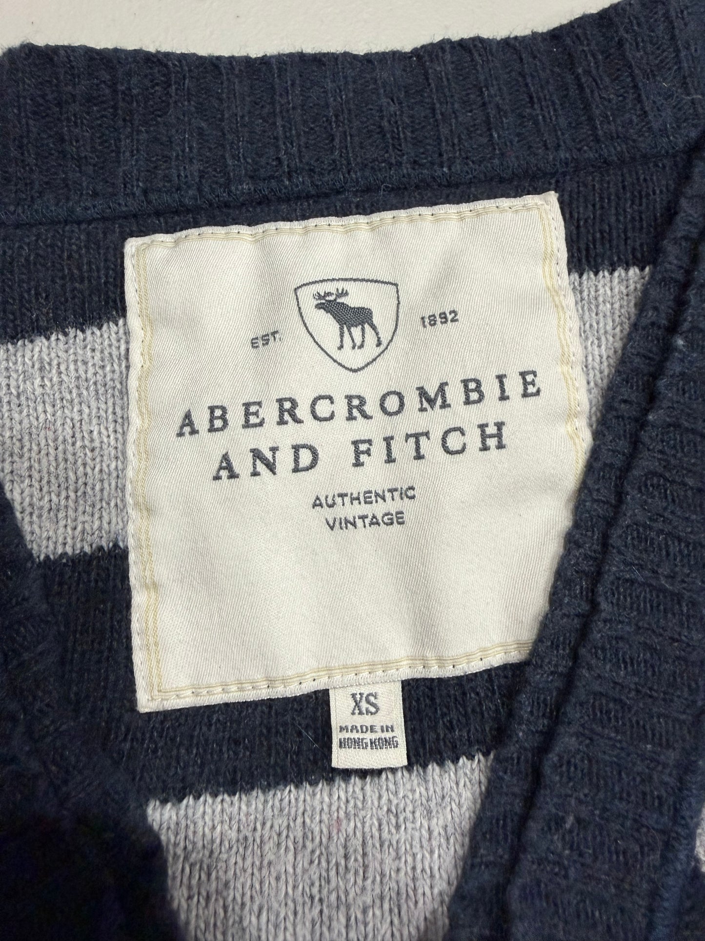 (XS) abercrombie & fitch striped grey & navy blue knit fitted sweater