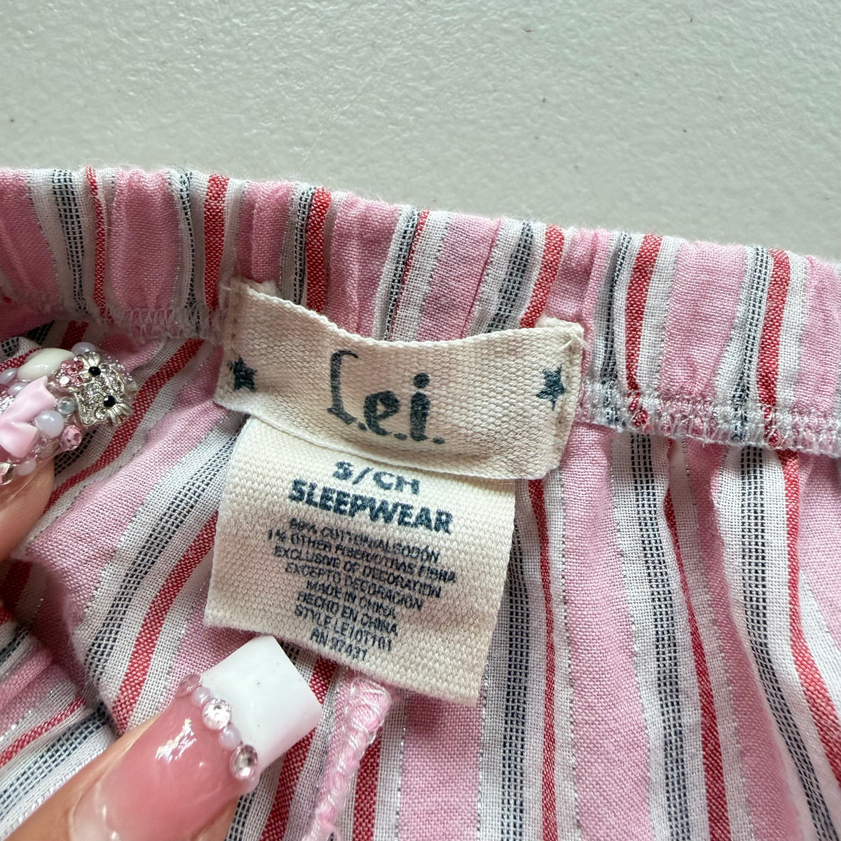(XS/S) 2000s Lei striped lace trim pink pj pants