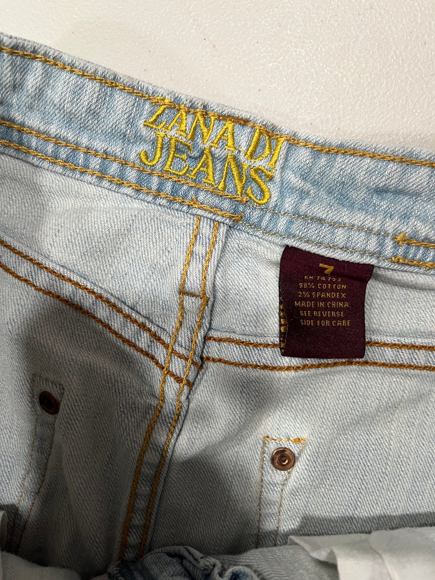 (29”) 2000s Light Wash Denim Mini Skirt