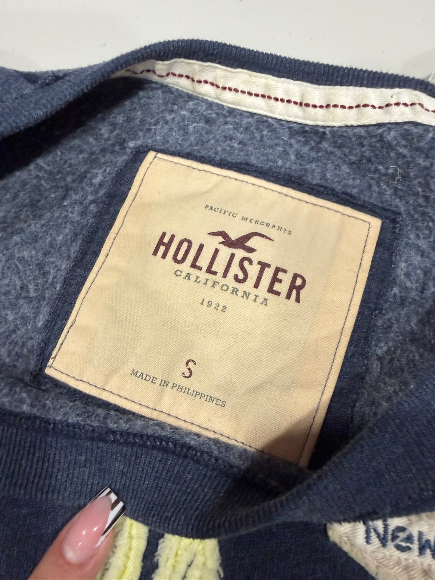 (S/M) early 2000s hollister off the shoulder blue long sleeve