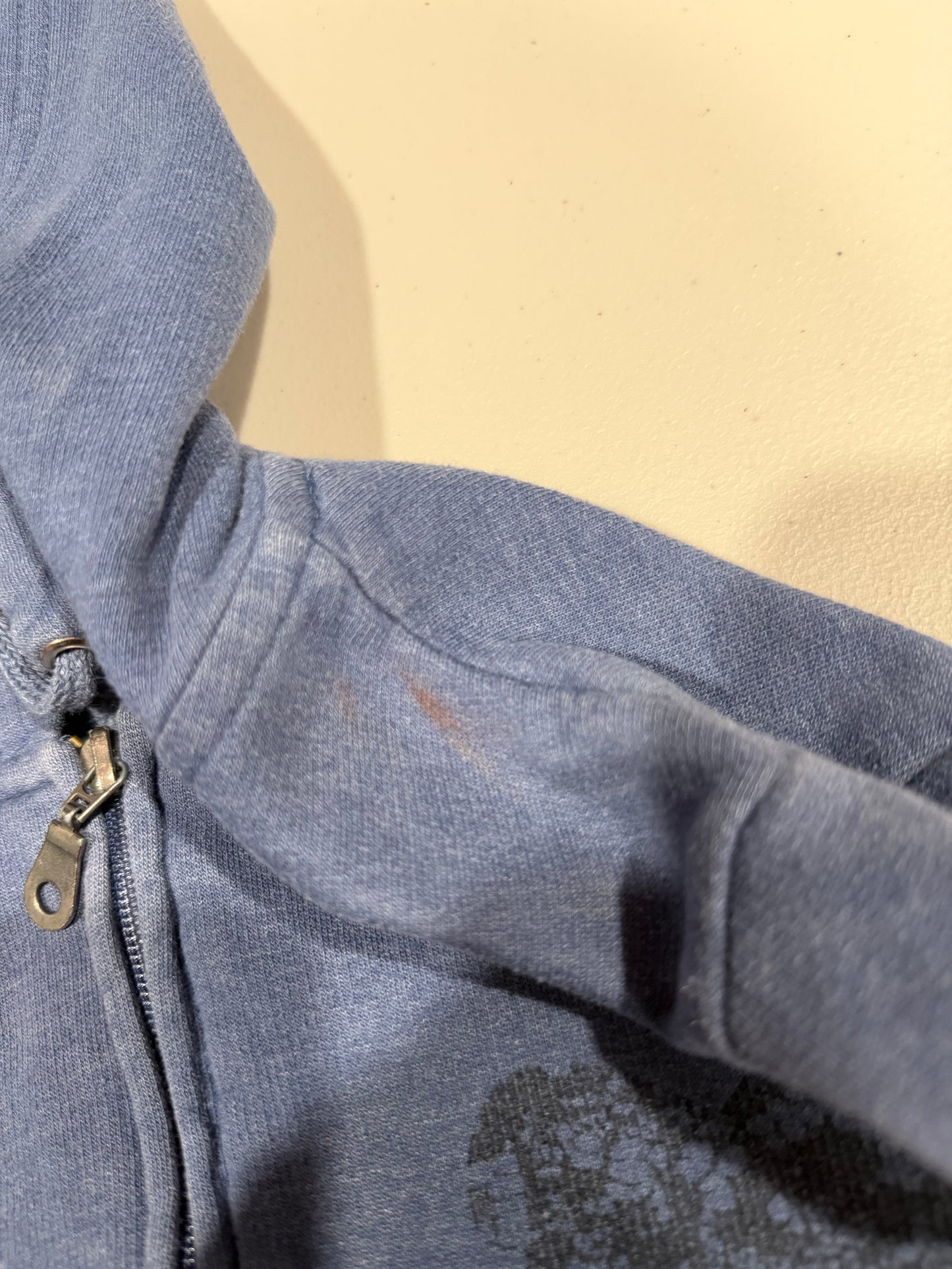 (S) 2000s blue & black heart lace graphic zip up jacket