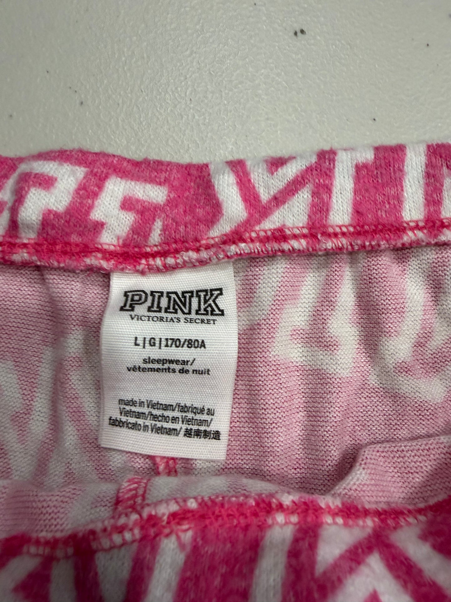 (M/L) 2000s victoria’s secret PINK ruffled trim shorts