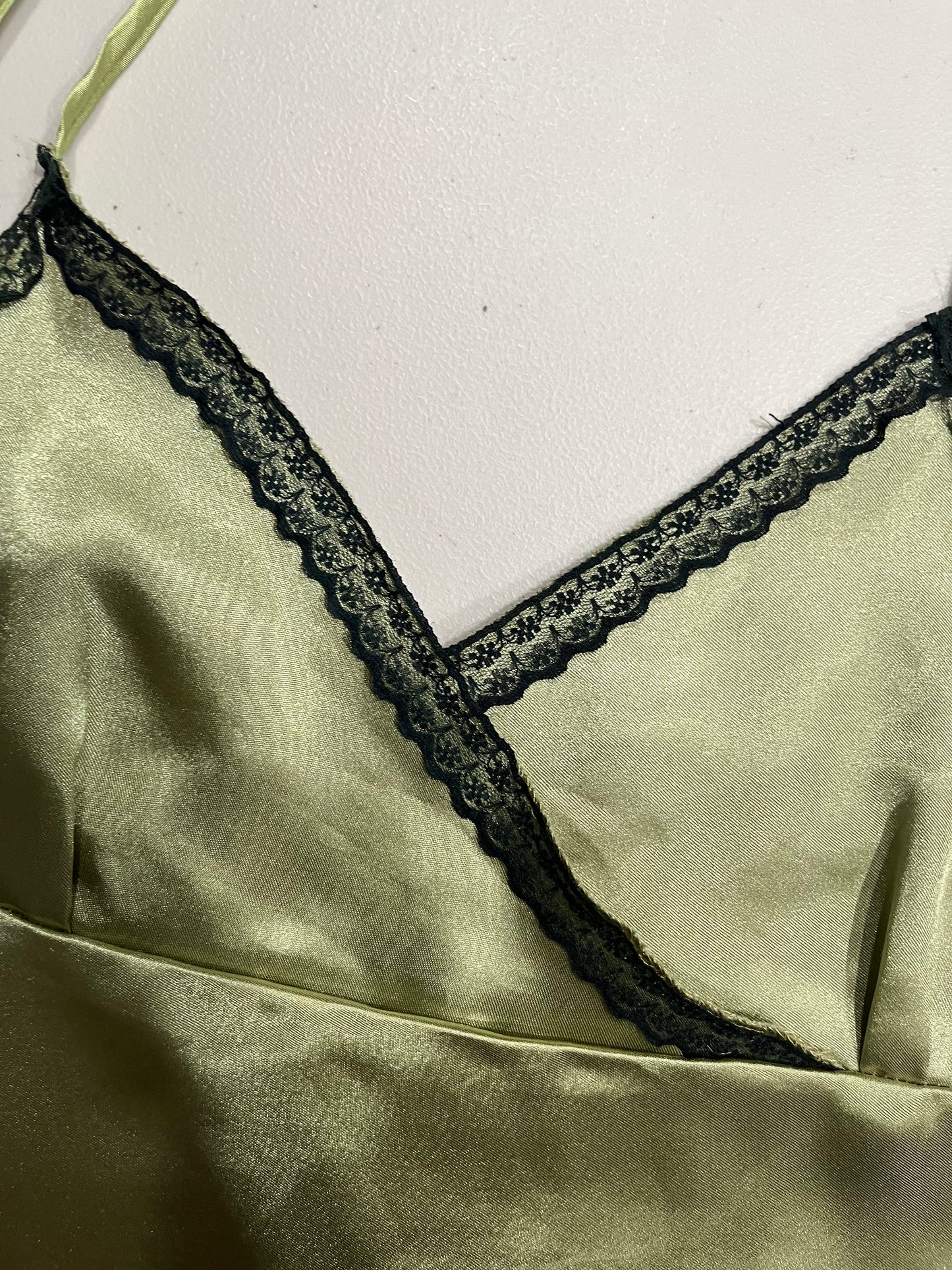 (L/XL) Y2K Green Silk Lace Trim Tank