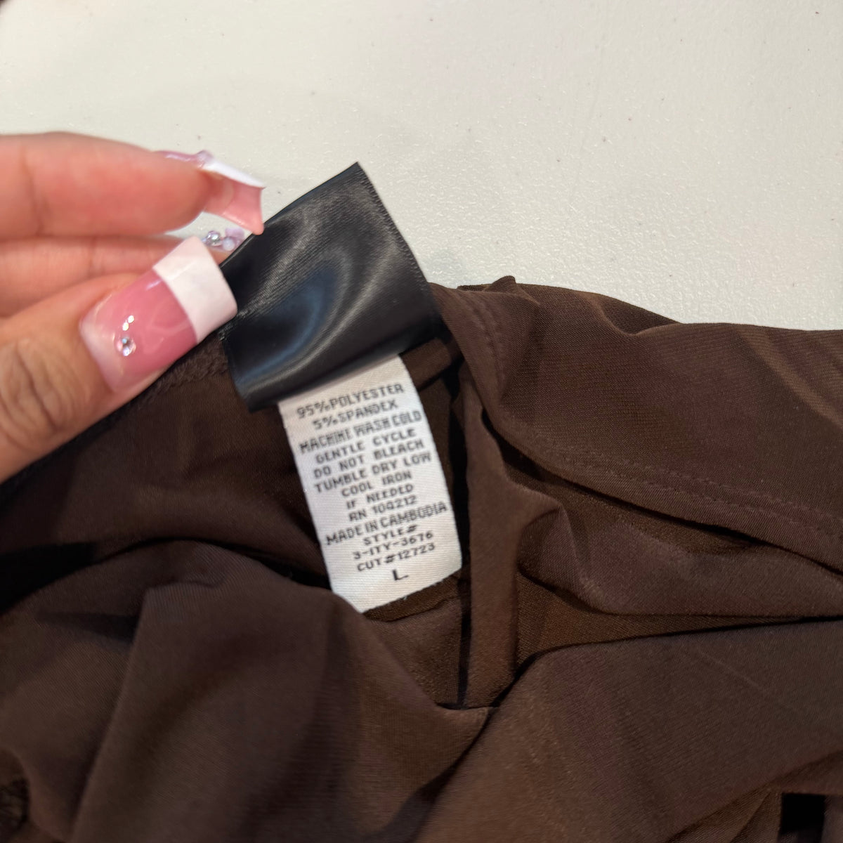 (L) y2k brown sequin trim tie up long sleeve top