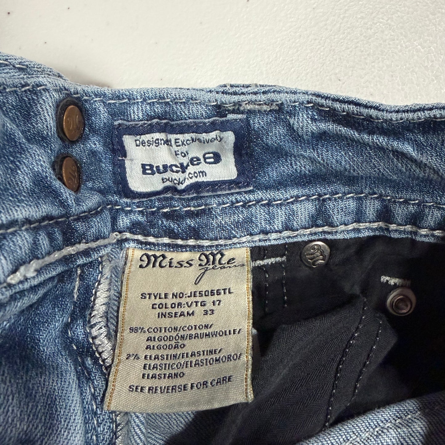 (25”) 2000s Miss Me skinny jeans