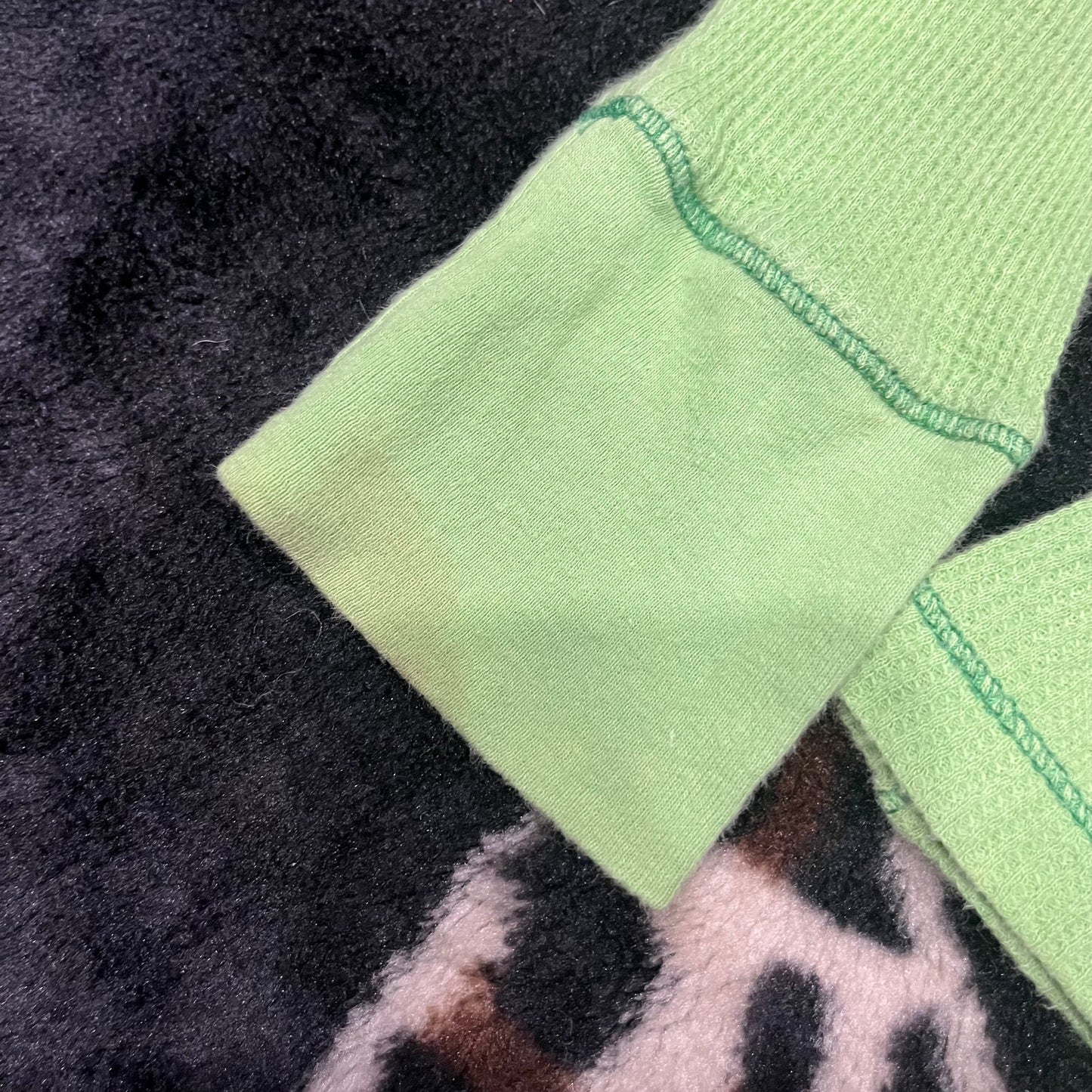 (S) Aeropostale Thermal Fitted Longsleeve Top