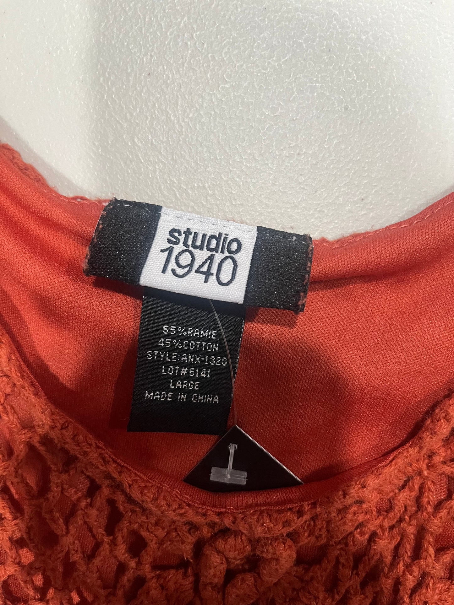 (M/L) Vintage Crochet Floral Tie Up Top