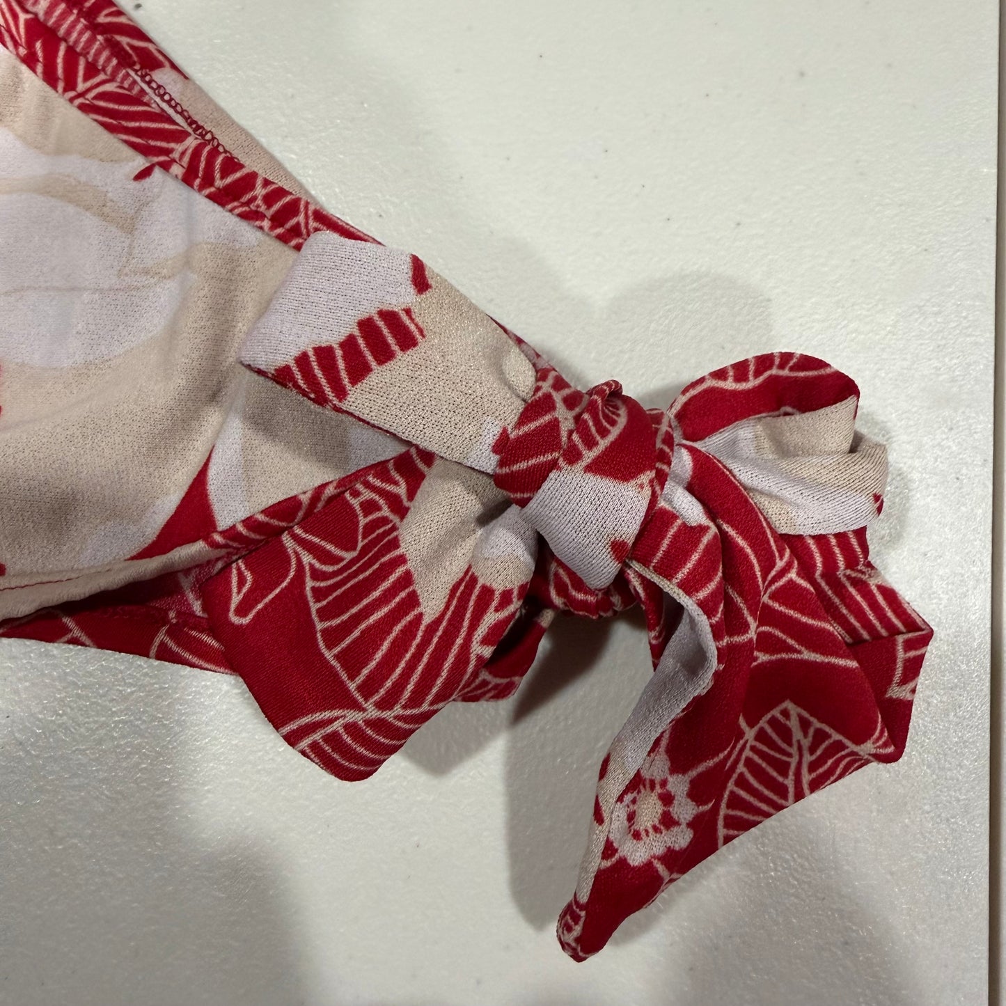 (M/L) Vintage/Y2K Floral Tie Strap Top