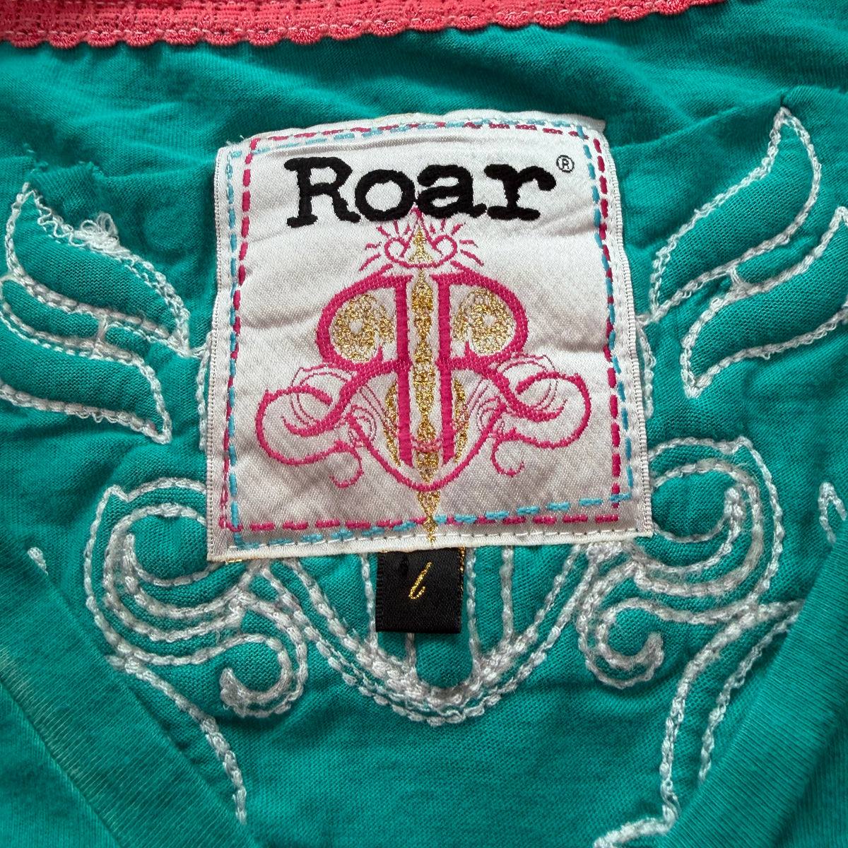 (M/L) 2000s Roar embellished double r top