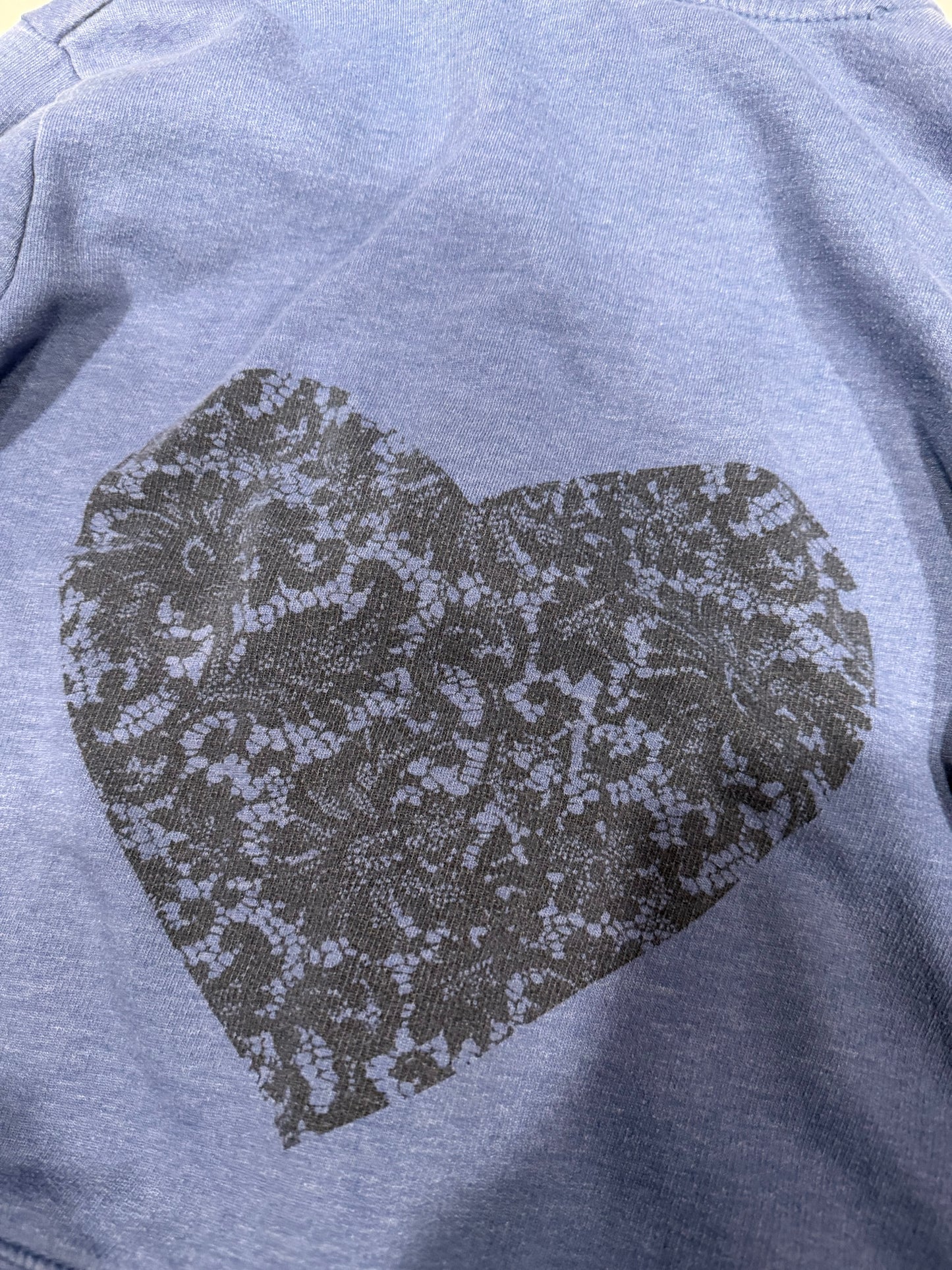 (S) 2000s blue & black heart lace graphic zip up jacket