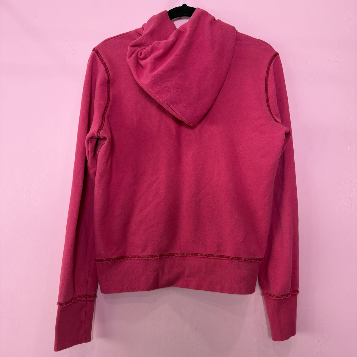 (M) 2000s pink American Eagle graphic hoodie