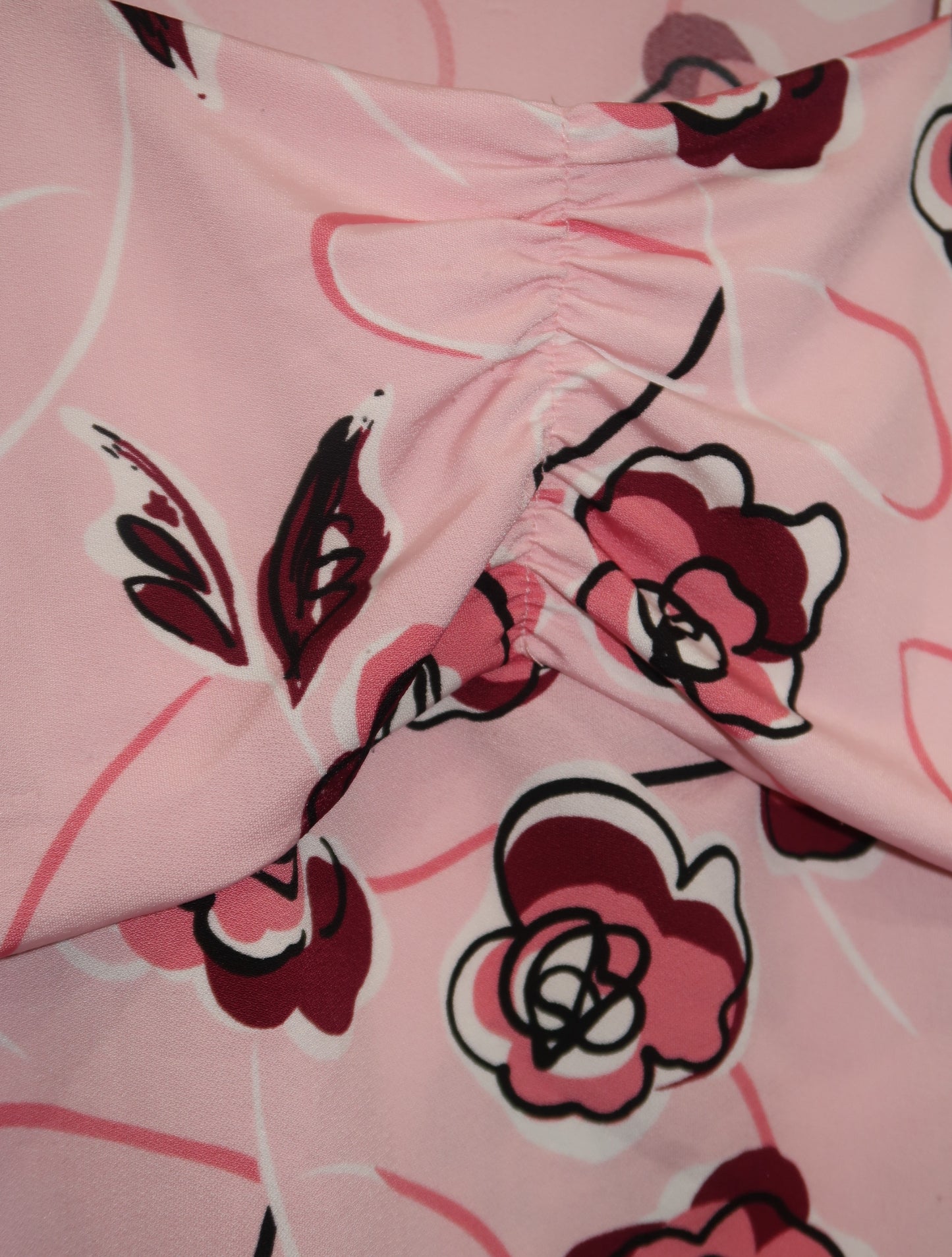 (L/XL) vintage pink floral print top with ruched detail