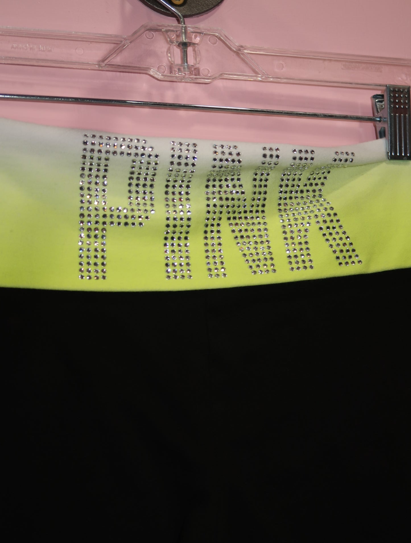 (S) 2000s PINK embellished capri black fold over yoga pants