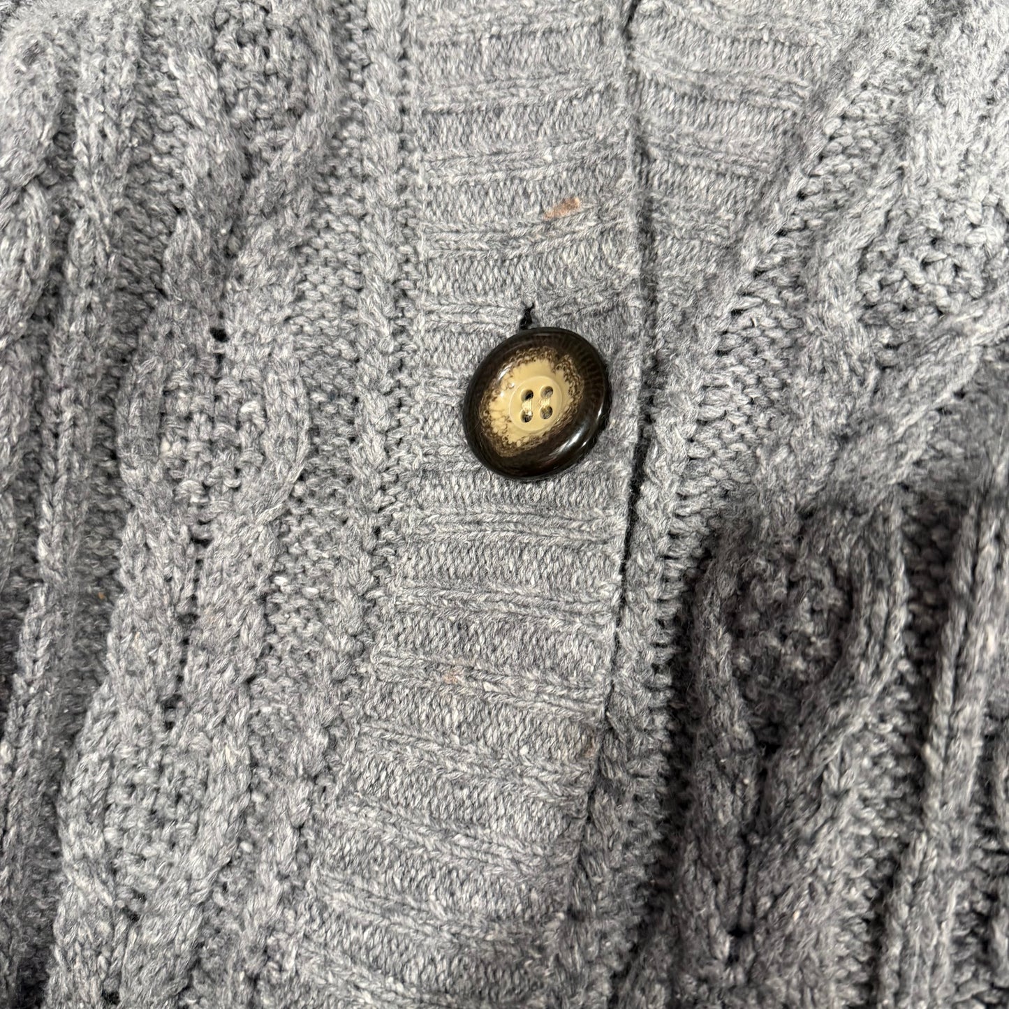 (S) early 2000s aeropostale grey knit cardigan