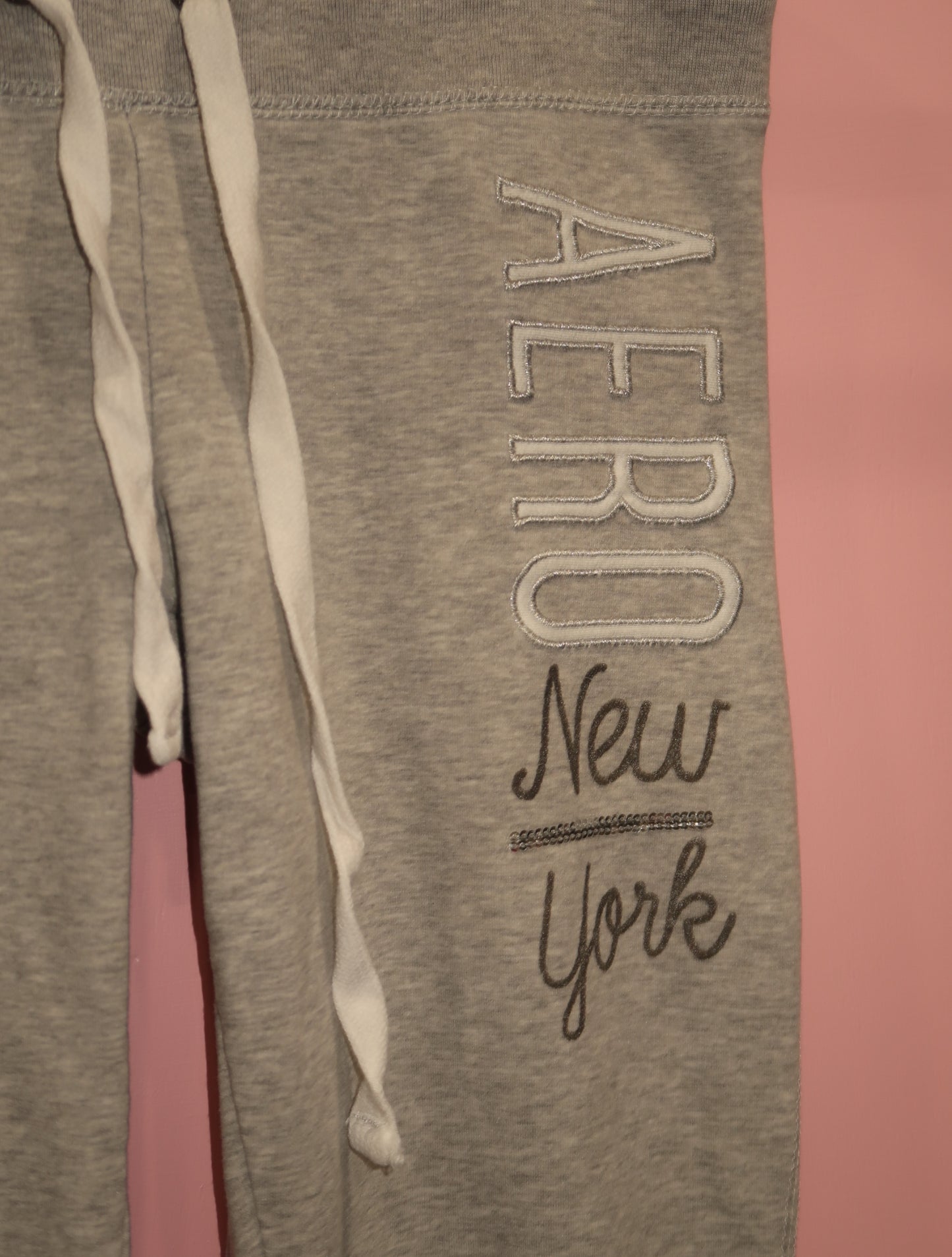 (S/M) 2000s Aeropostale grey sequin sweatpants