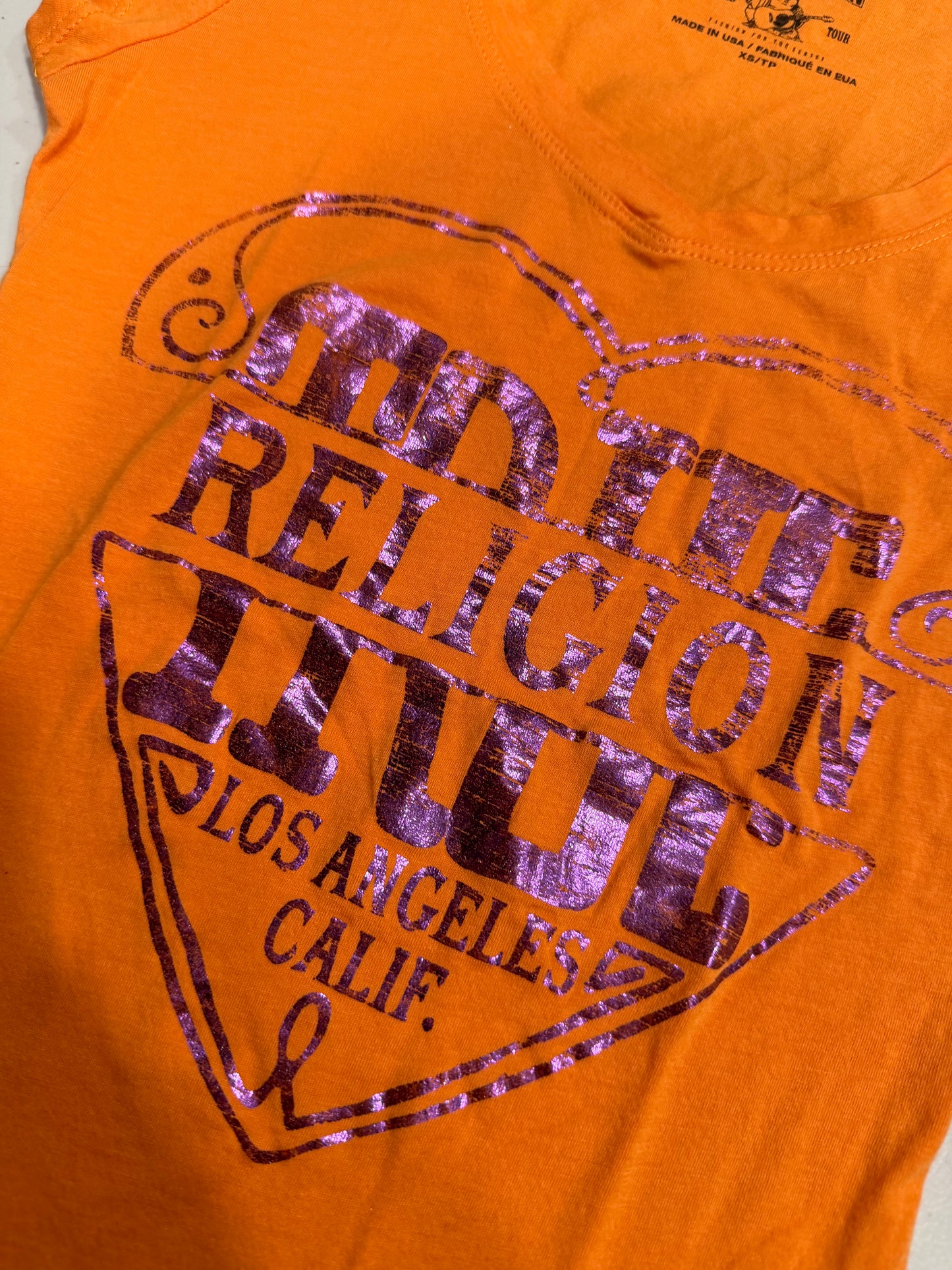 (XS) true religion orange & purple baby tee