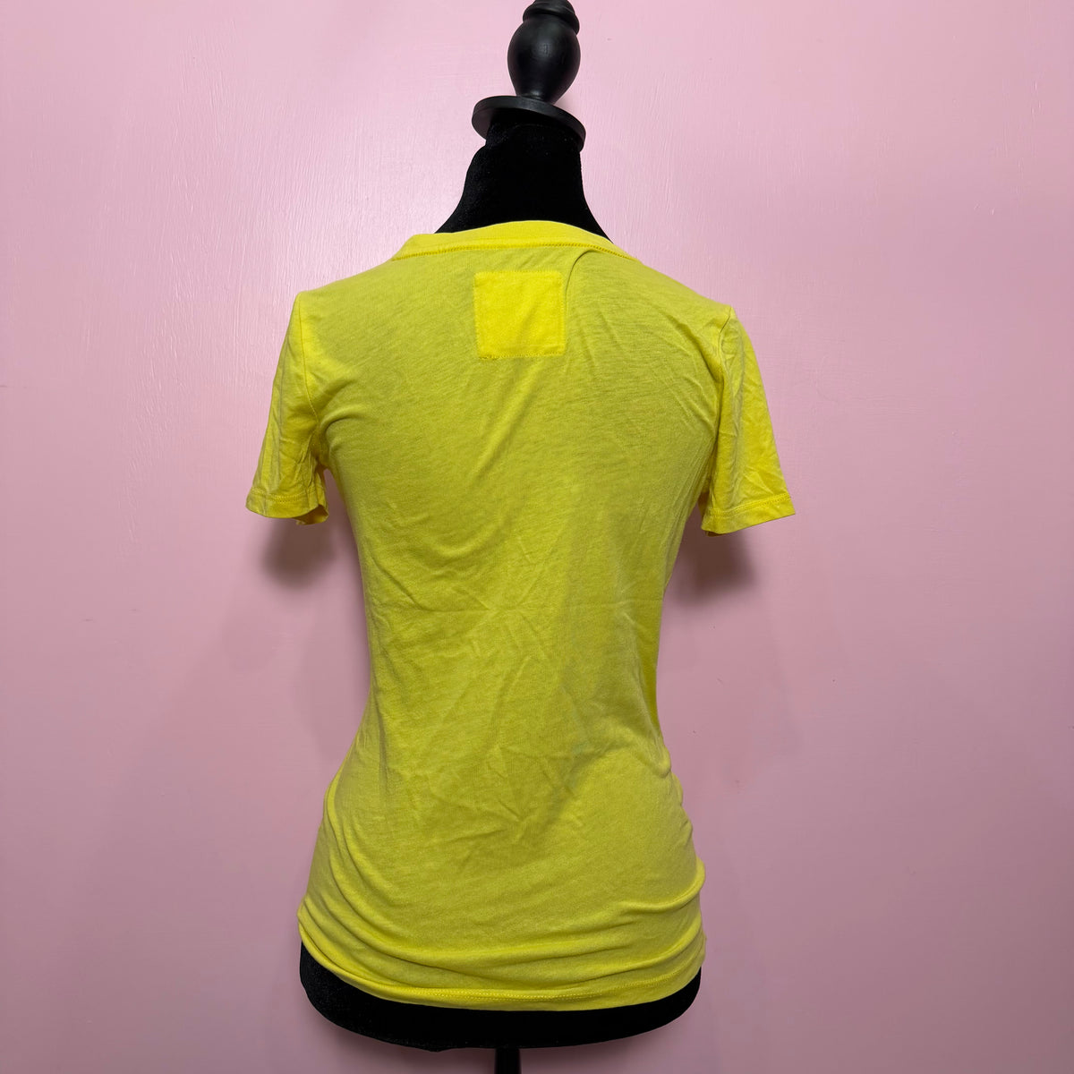 (S/M) 2000s Abercrombie & Fitch yellow & pink baby tee