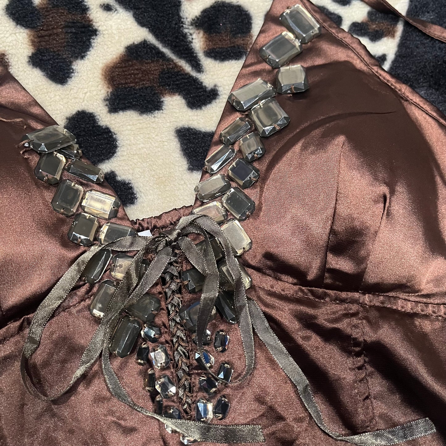 (M/L) vintage beaded lace trim halter top