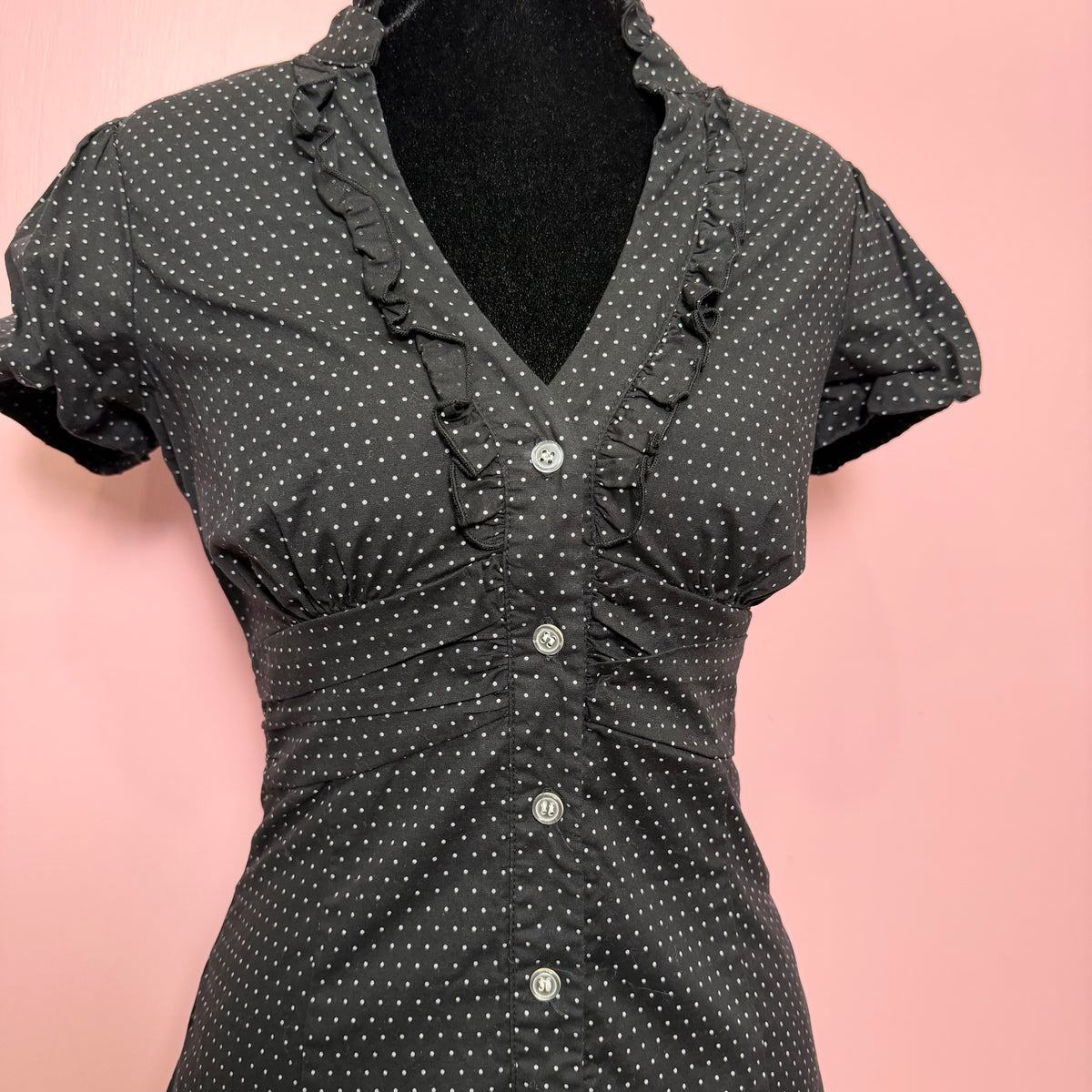 (S) Y2K polka dot ruffle trim button up blouse