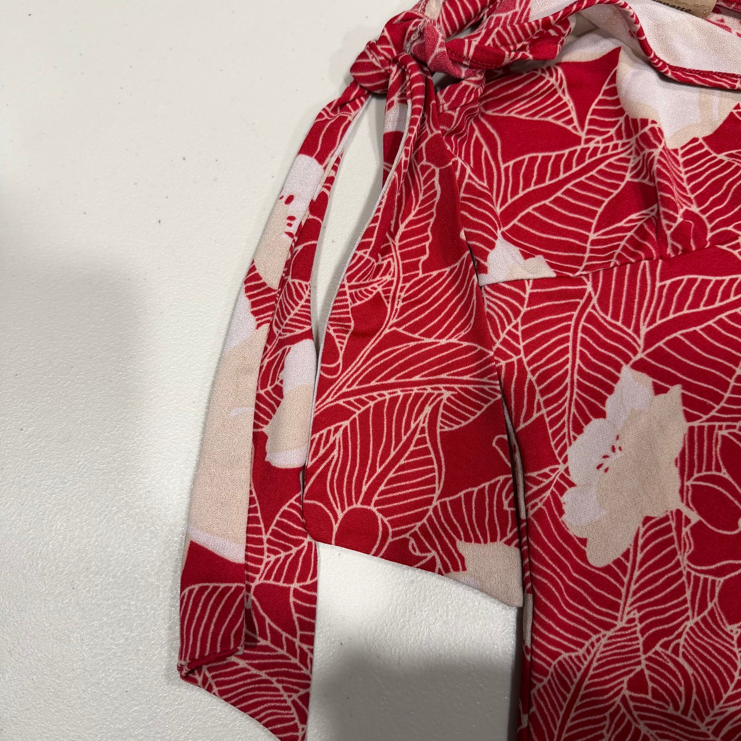 (M/L) Vintage/Y2K Floral Tie Strap Top