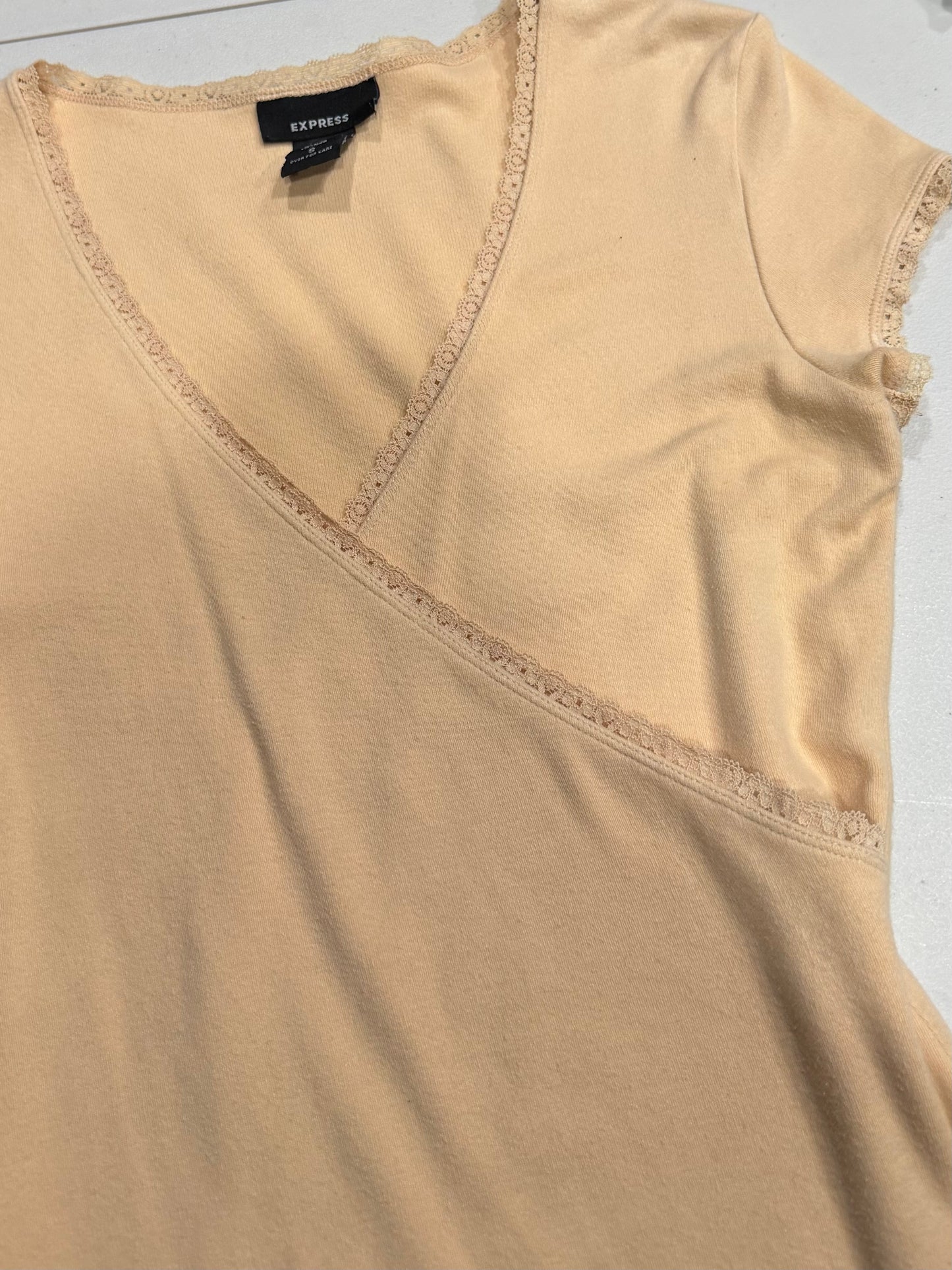 (S/M) 2000s express lace trim tan top