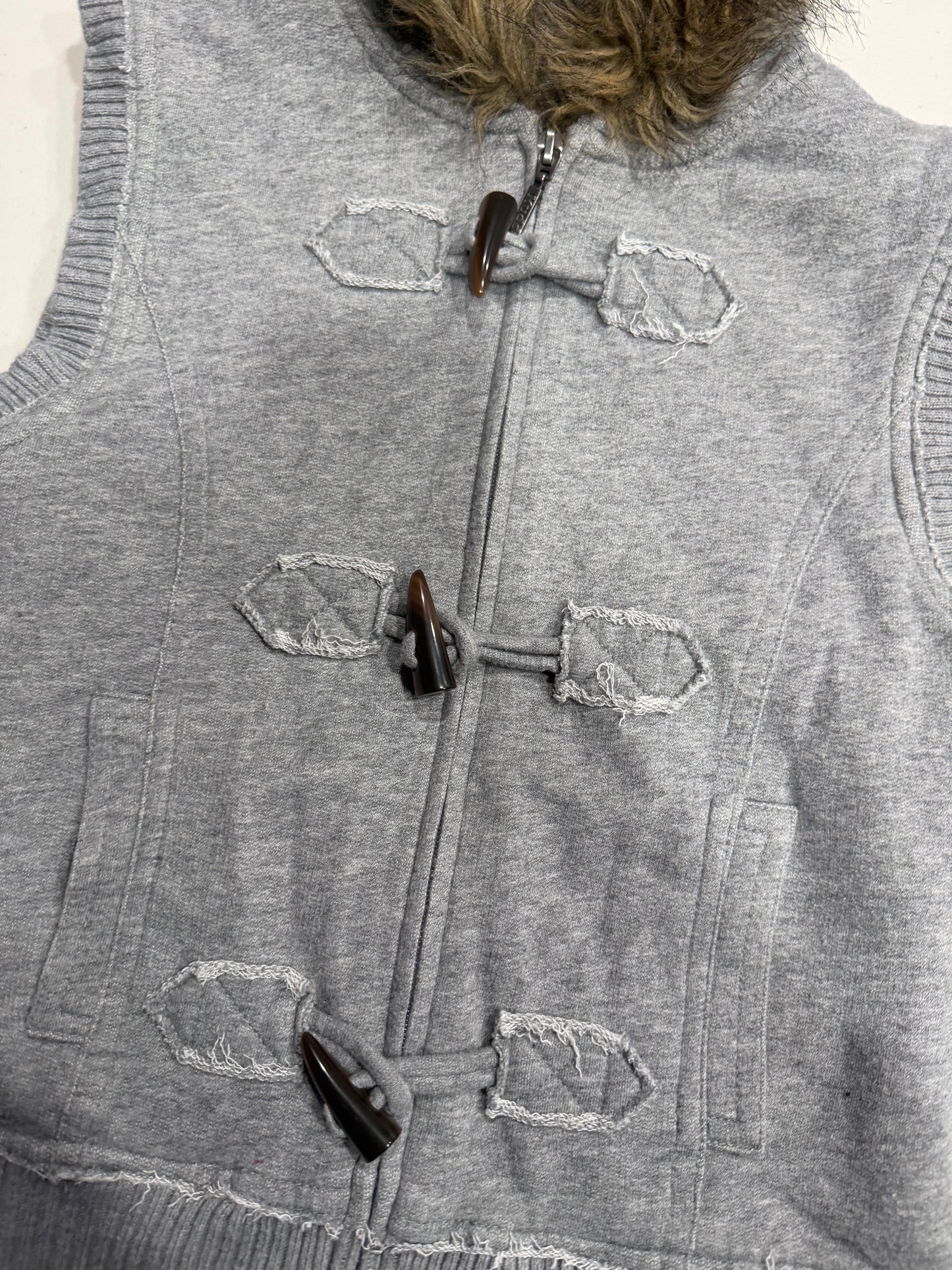 (XS/S) 2000s mudd fur hood grey vest