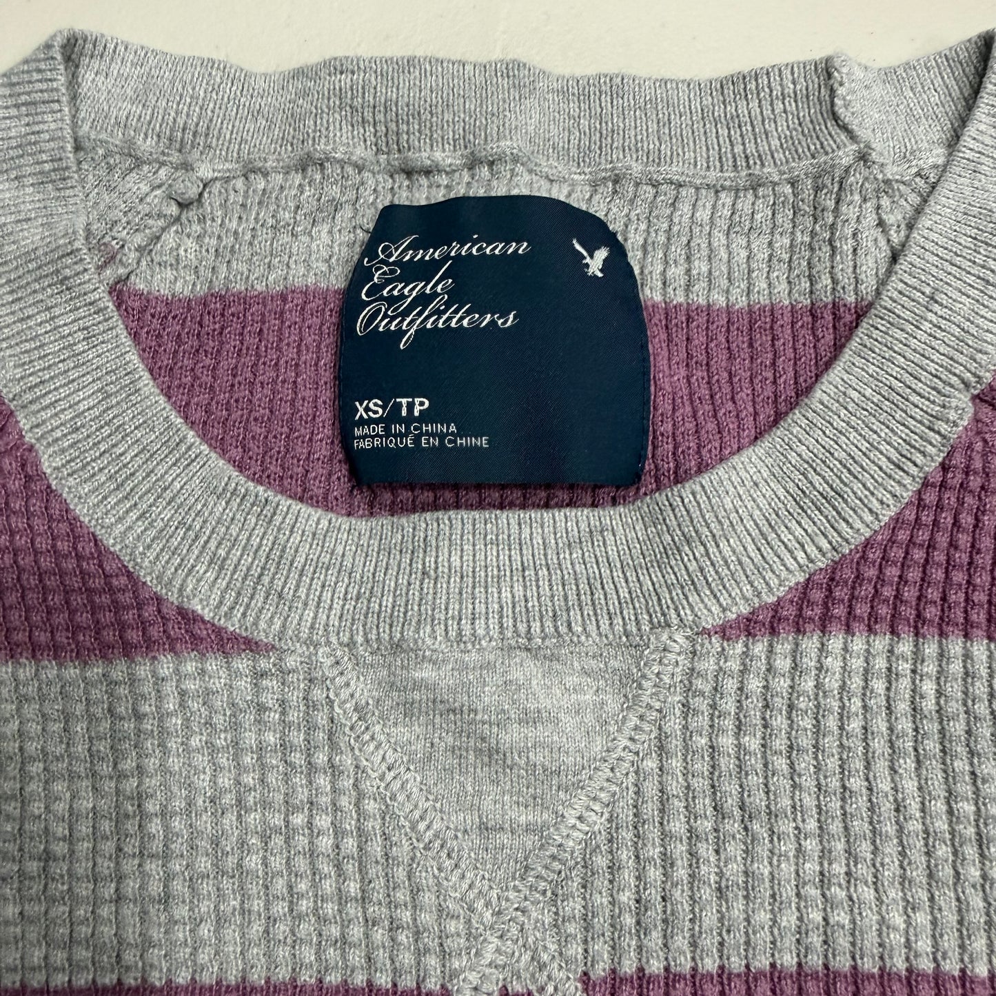 (XS) 2000s american eagle fitted striped thermal long sleeve