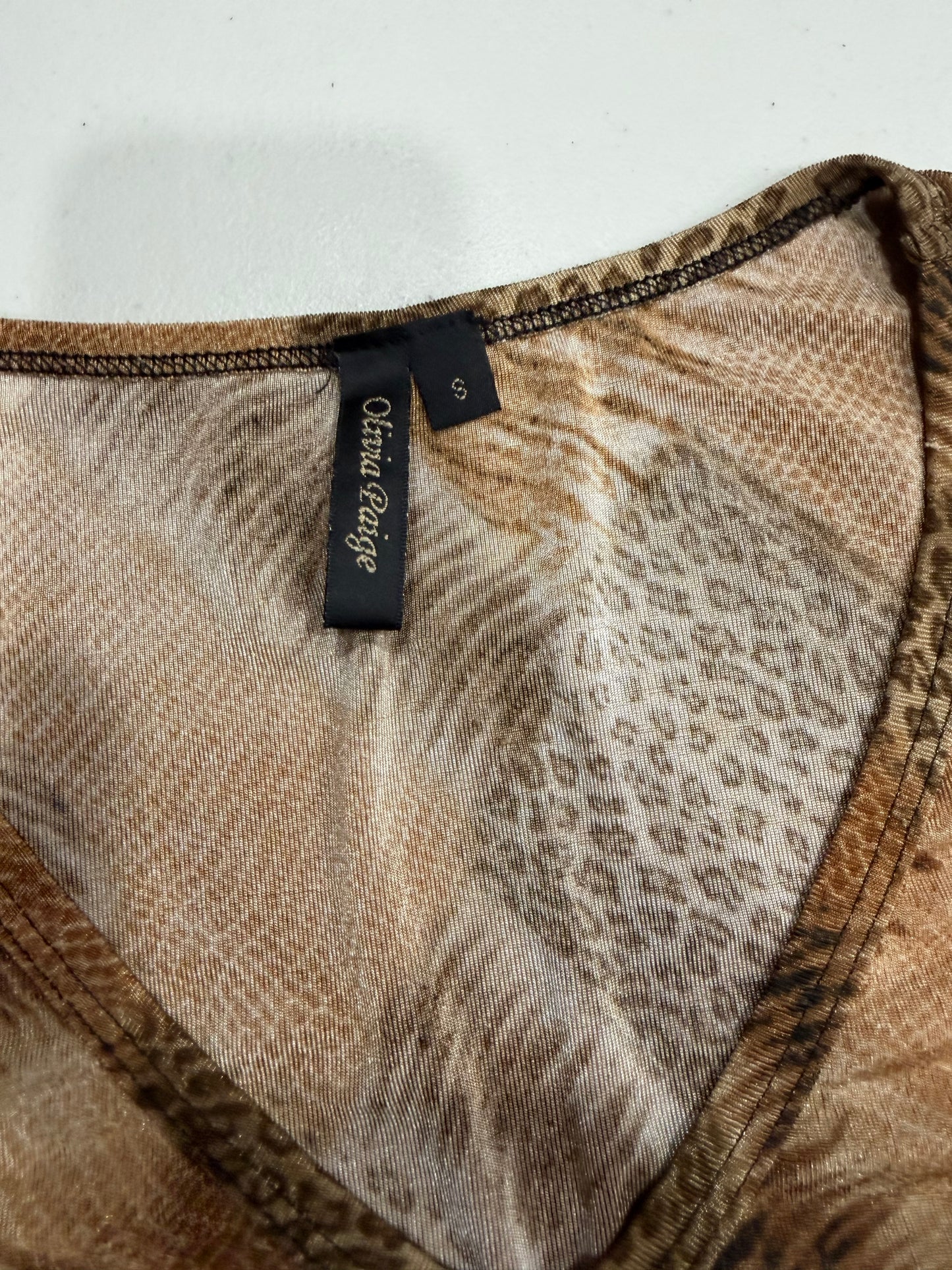 (M) vintage animal print sheer top