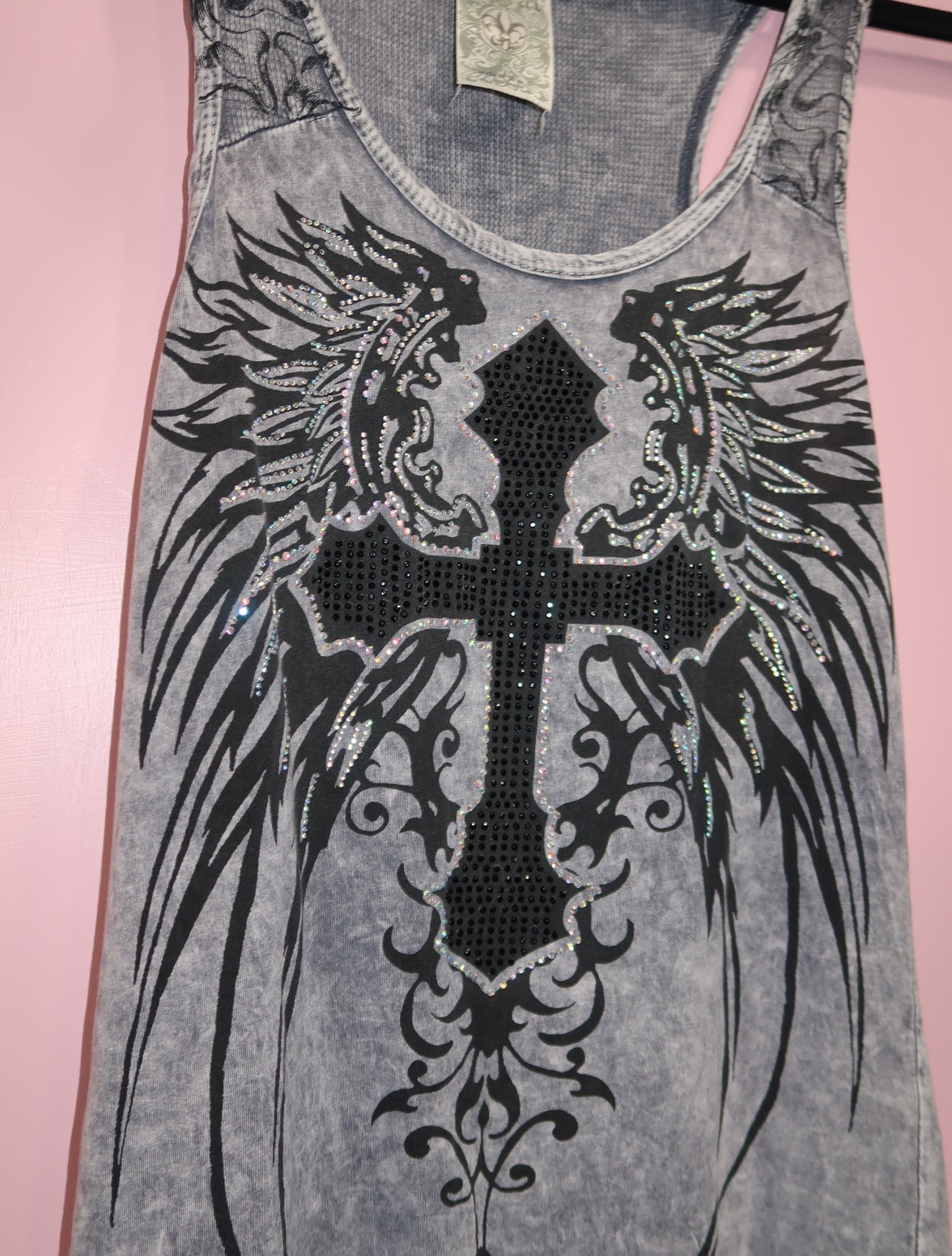 (M) 2000s vocal embellished cross and wing top