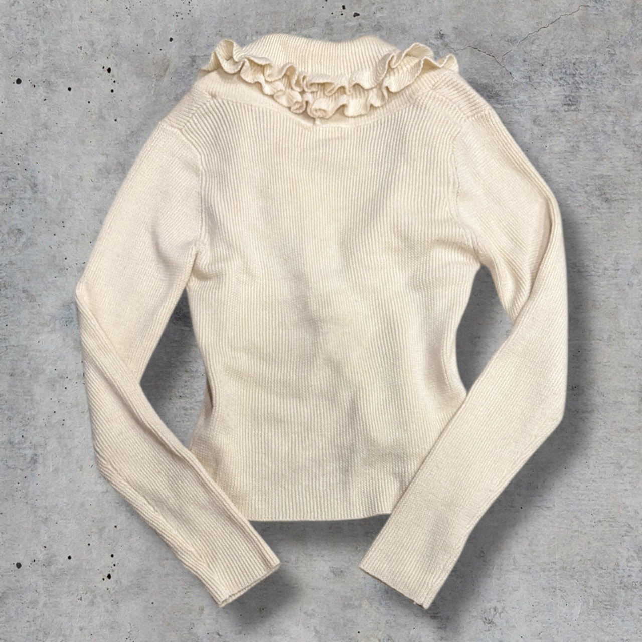 (L) vintage charm cream knit ruffled cardigan