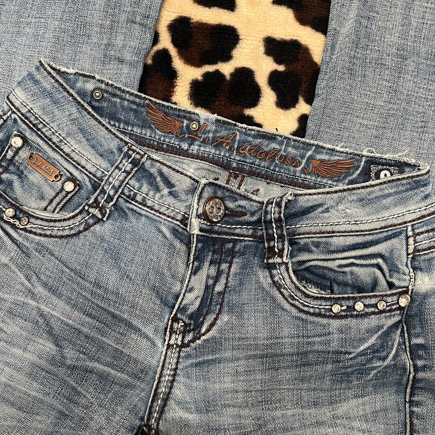 (26”) Y2K Angel Wing Embellished Flared Jeans