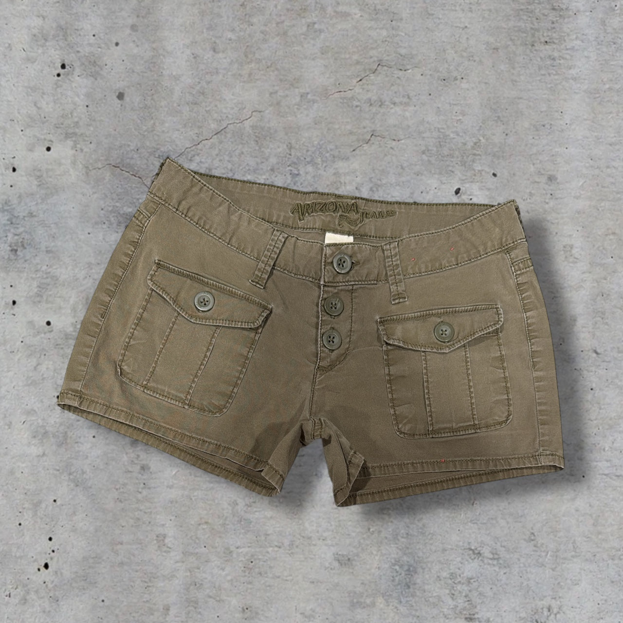 (26”) vintage green cargo mini shorts