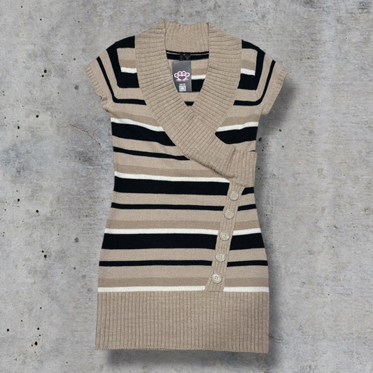 (L) early 2000s striped button sweater dress