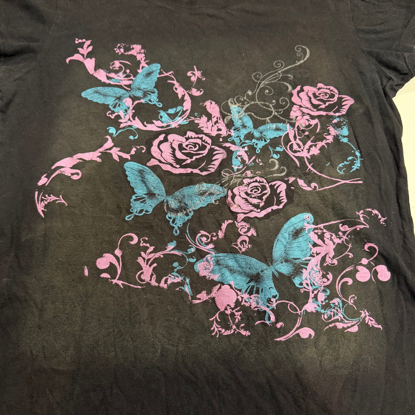 (M/L) 2000s grunge cyber graphic top