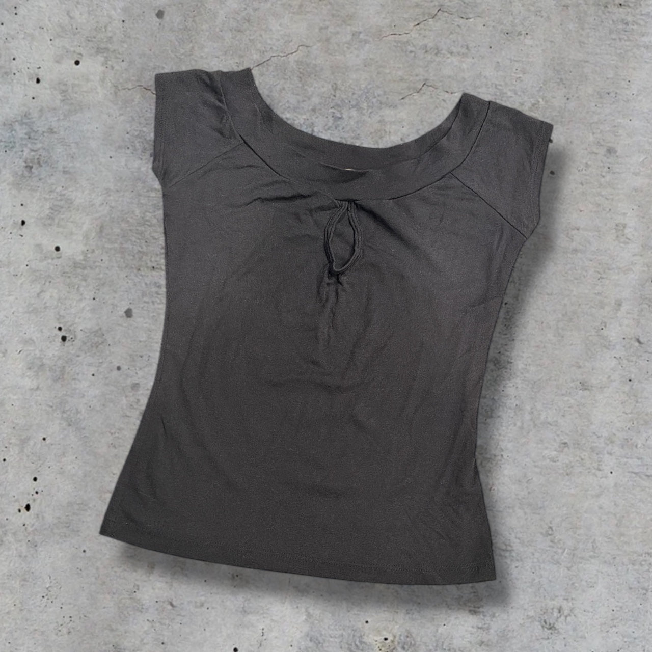 (S)vintage tantrum black top