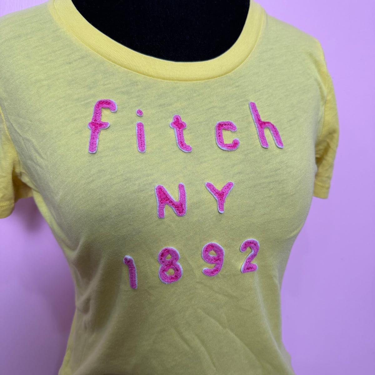 (S/M) 2000s Abercrombie & Fitch yellow & pink baby tee