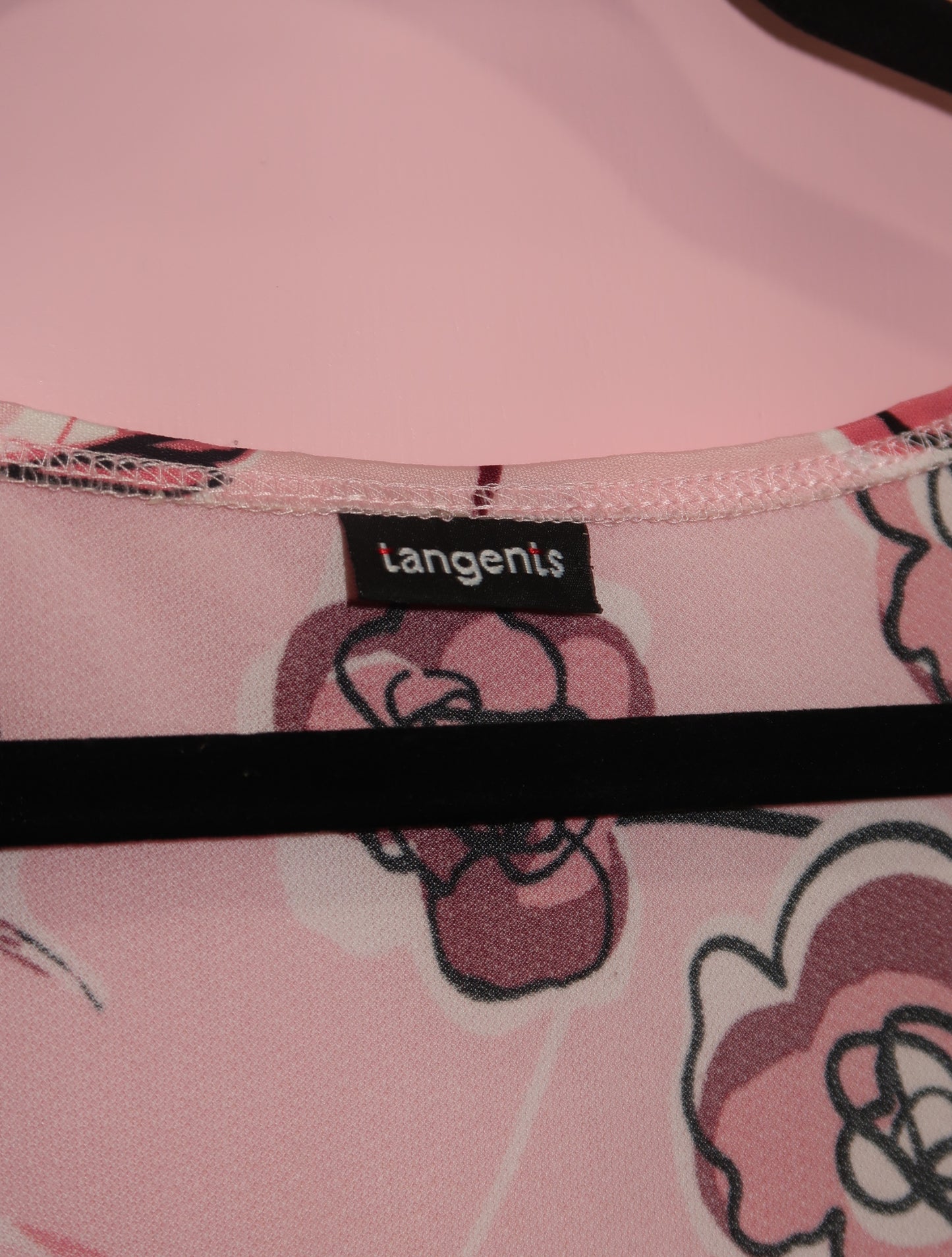 (L/XL) vintage pink floral print top with ruched detail