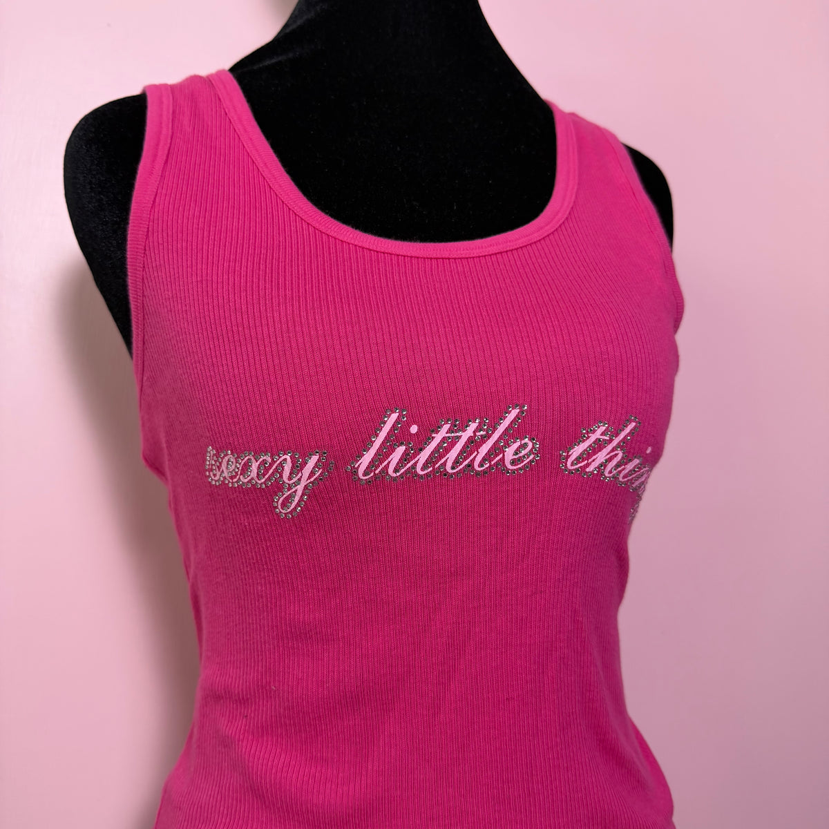 (M) 2000s “sexy little thing” embellished Pink by VS tank