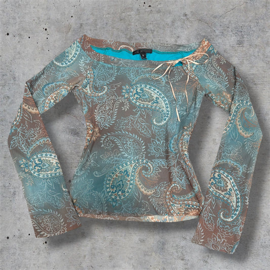 (M) vintage/y2k paisley print raw hem off the shoulder long sleeve top