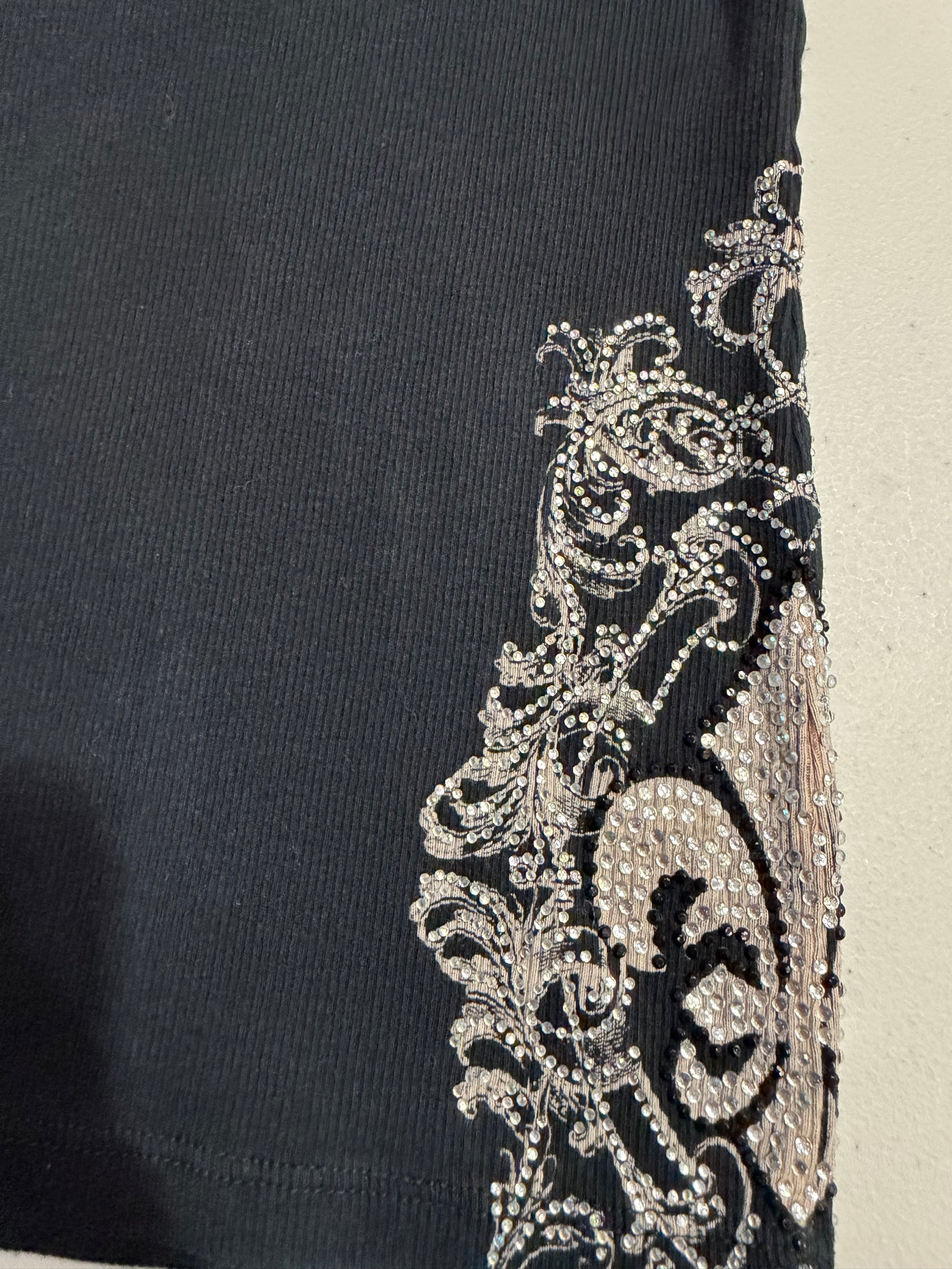 (S) 2000s vocal embellished tank