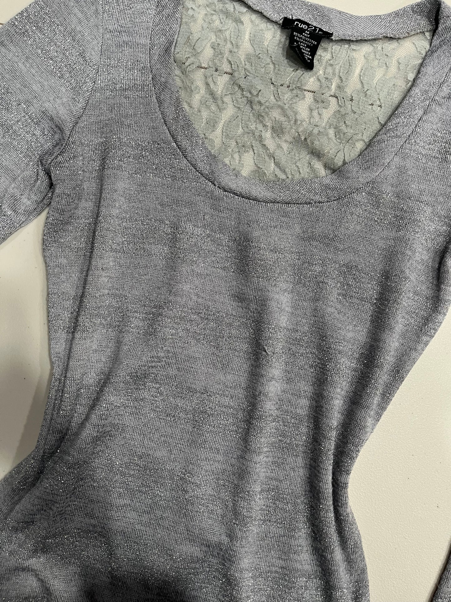 (M) Y2K Striped Lace Back Detailed Glittery Top