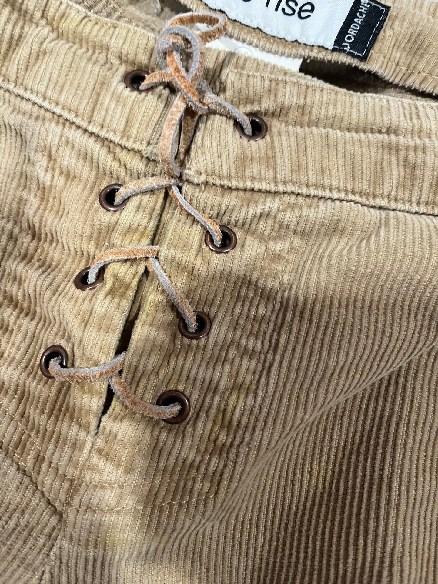 (32”) Lo-Rise Vintage Laced Up Flared Curdoroy Pants