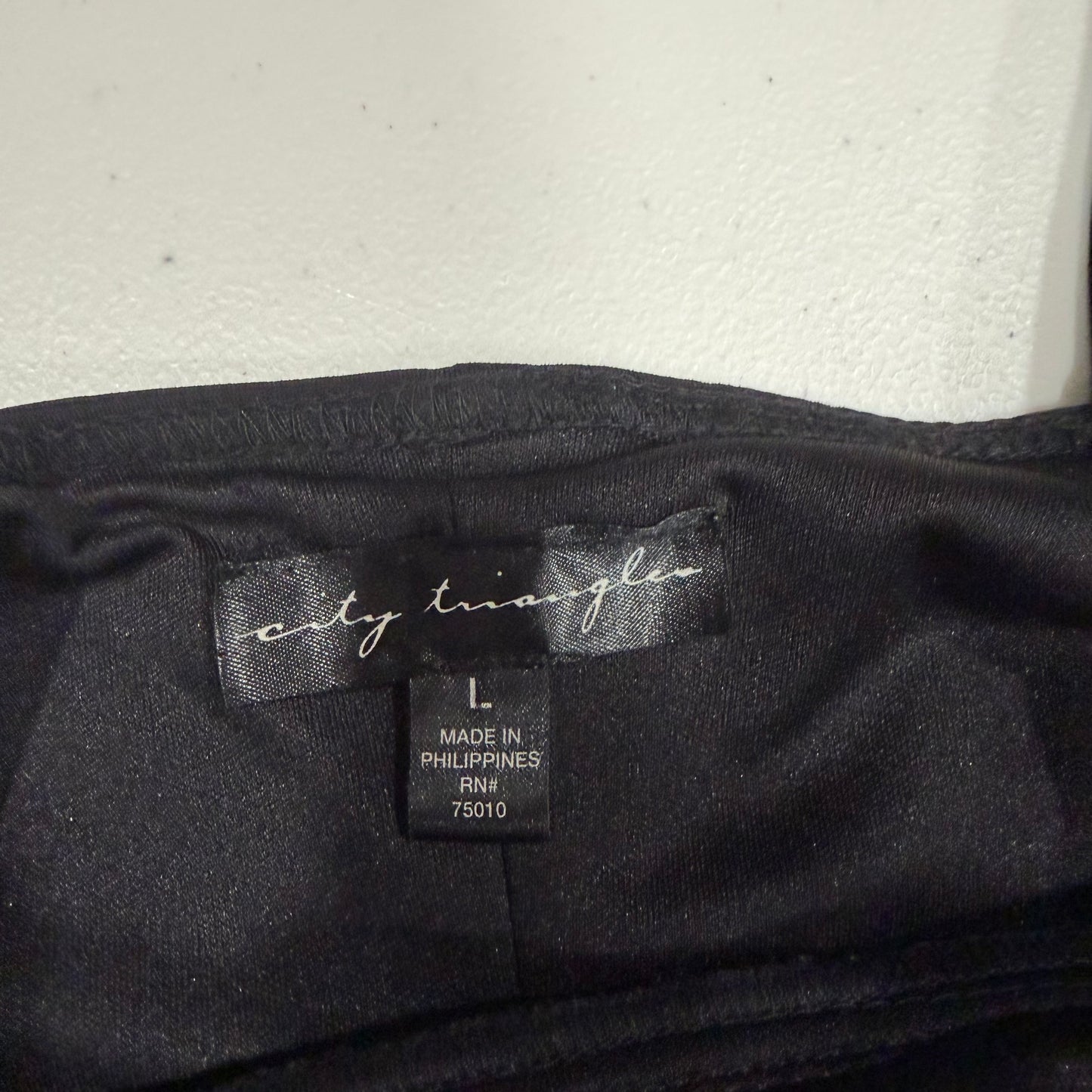 (M/L) early 2000s pink satin black lace trim dress