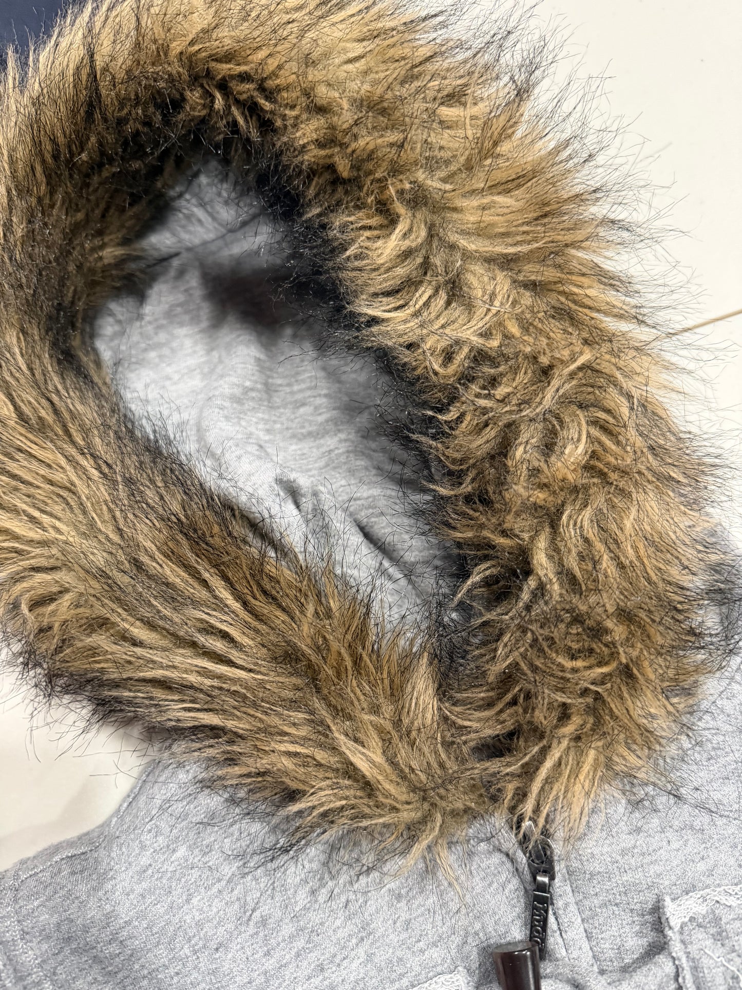 (XS/S) 2000s mudd fur hood grey vest
