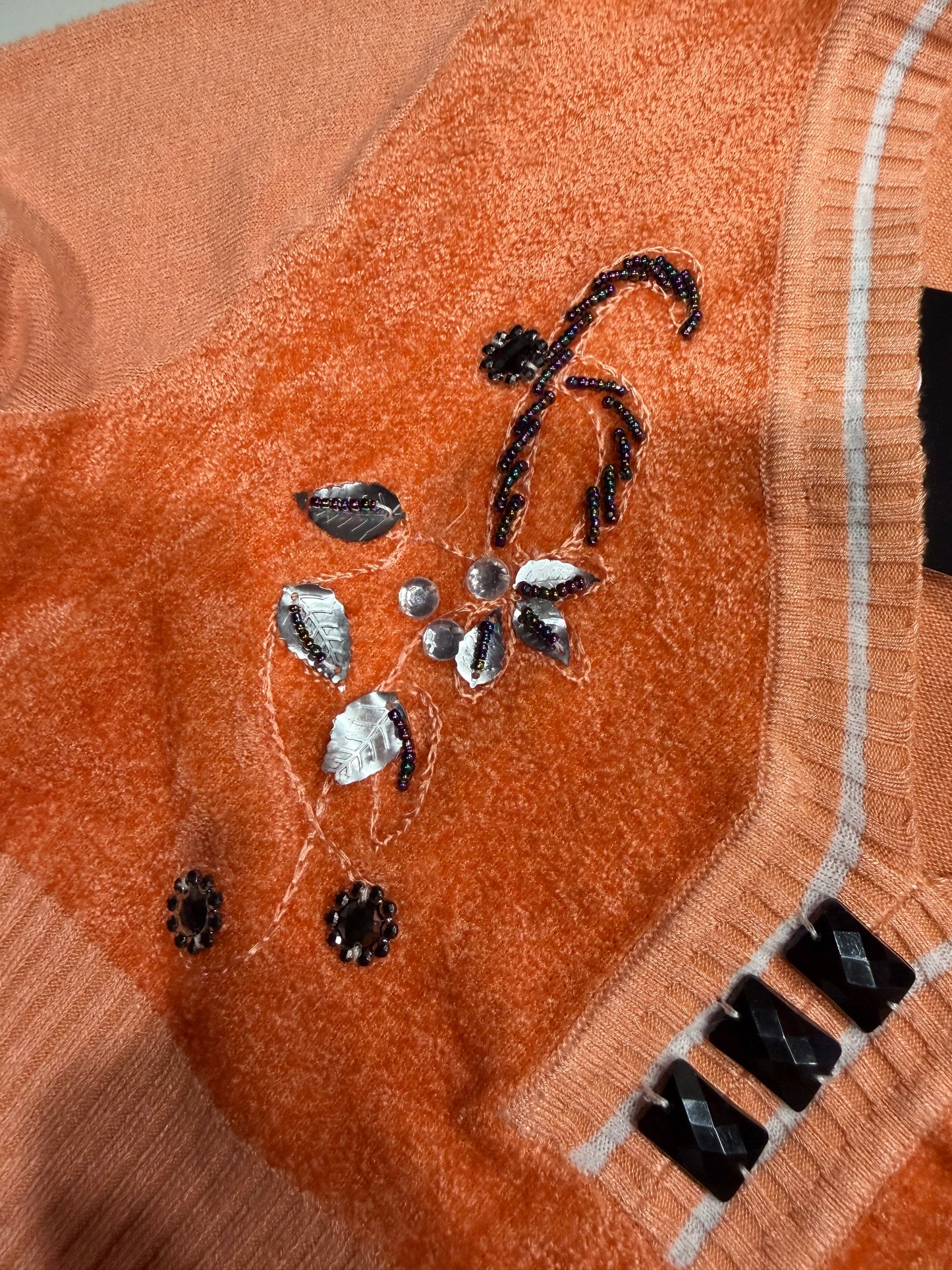 (S/M) vintage beaded orange long sleeve top