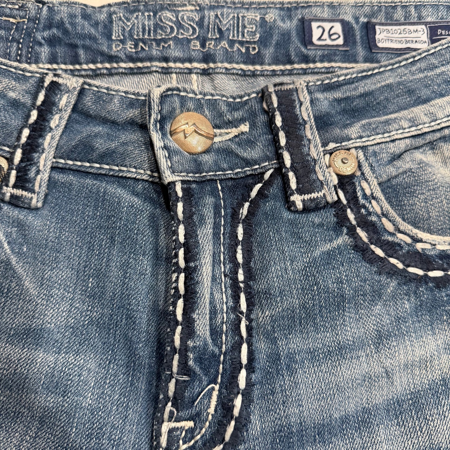 (30”) 2000s miss me jorts