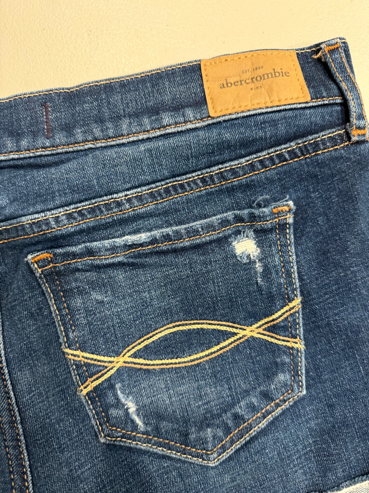 (34”) early 2000s abercrombie & fitch mini denim shorts